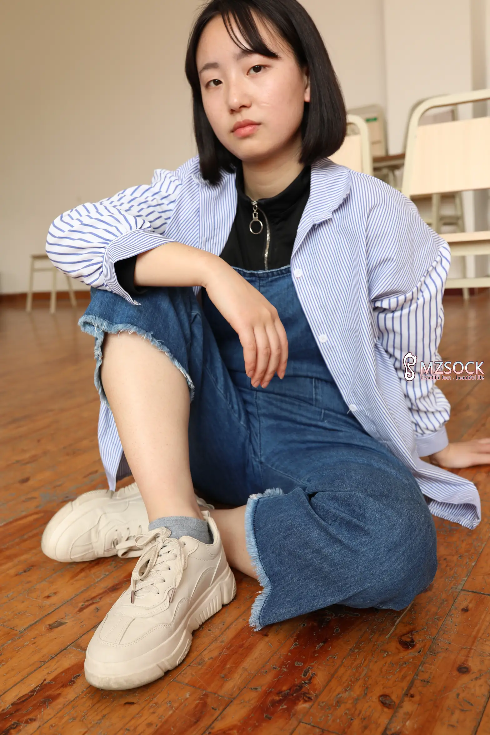 [爱美足] 爱美足 NO.001 肖弧#[74P]-2