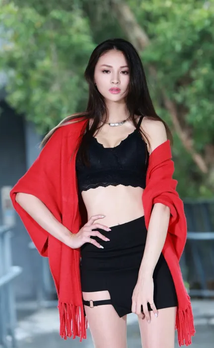 [爱美足] NO.066  萝拉 露肚短裙 高跟美腿旅拍 街拍#[58P]-11