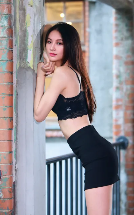 [爱美足] NO.066  萝拉 露肚短裙 高跟美腿旅拍 街拍#[58P]-18