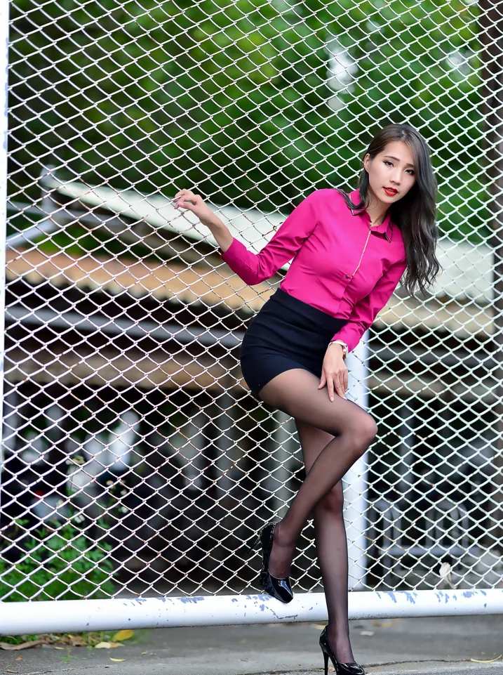 [爱美足] NO.199 Anita黄韵菲 OL黑丝高跟美腿 街拍#[105P]-9
