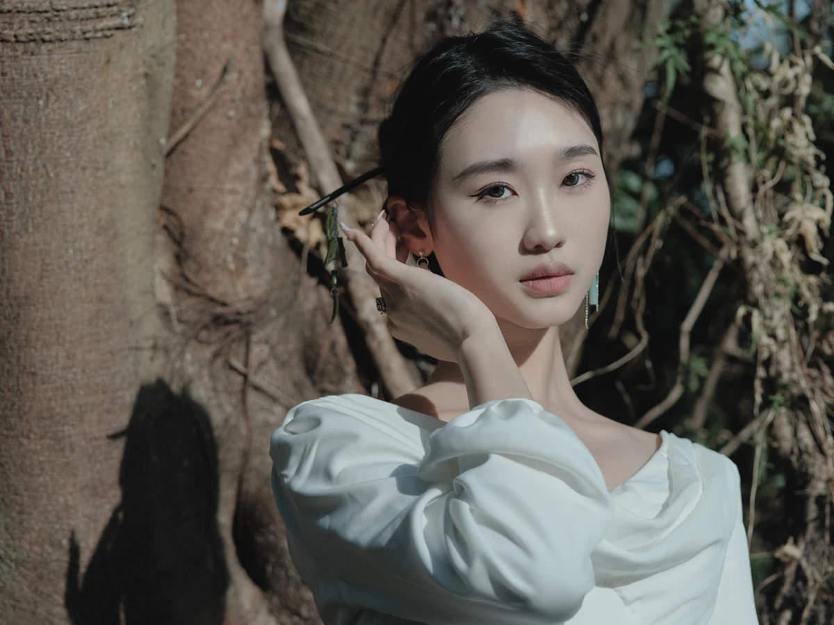 [艺图语] 2022.12.19 Vol.2713 – 落叶飞花 likeu#[47P]-8