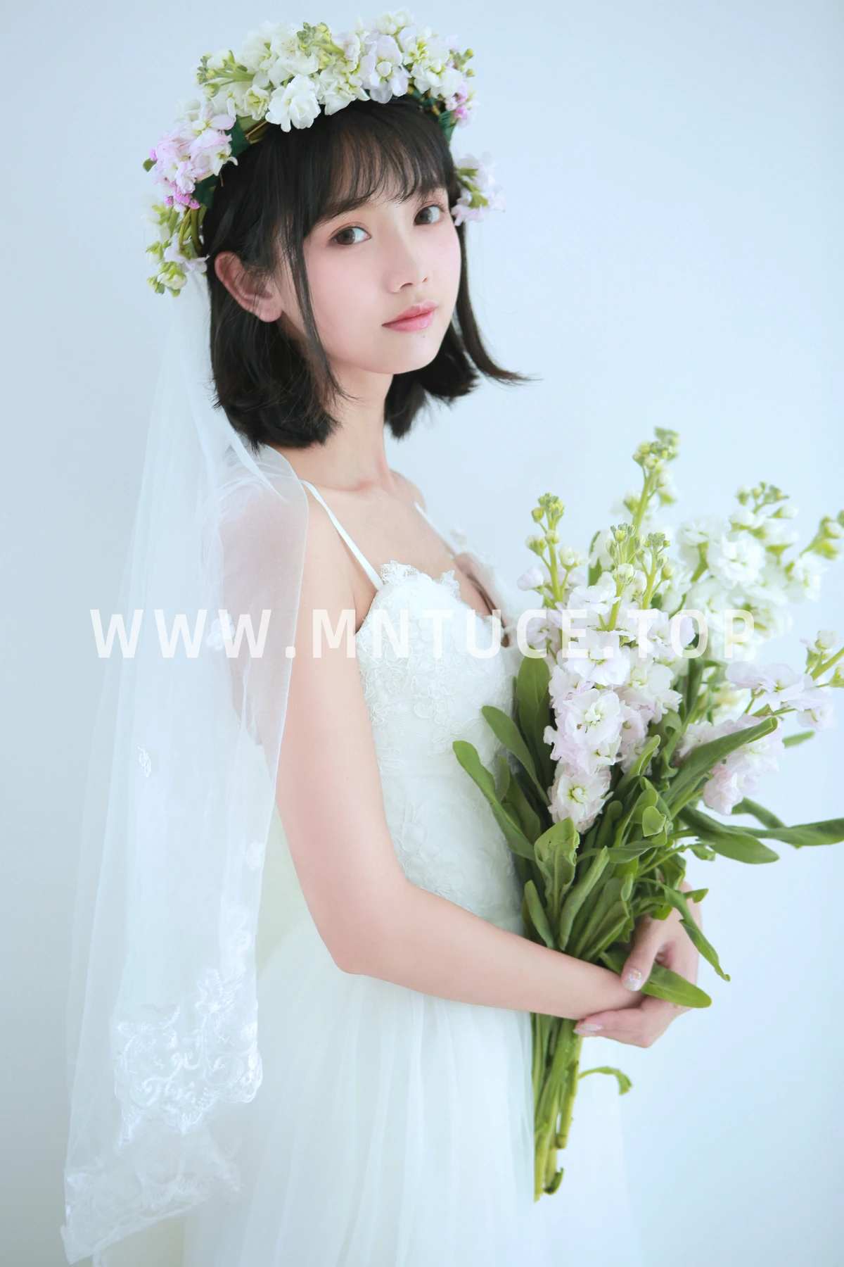 [艺图语] 2023.01.10 Vol.2880 – 花的嫁纱 猫梓子#[22P]-3