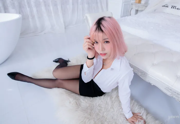 [爱美足] NO.075  朵琳 OL黑丝 高跟美腿外拍 街拍#[60P]-1