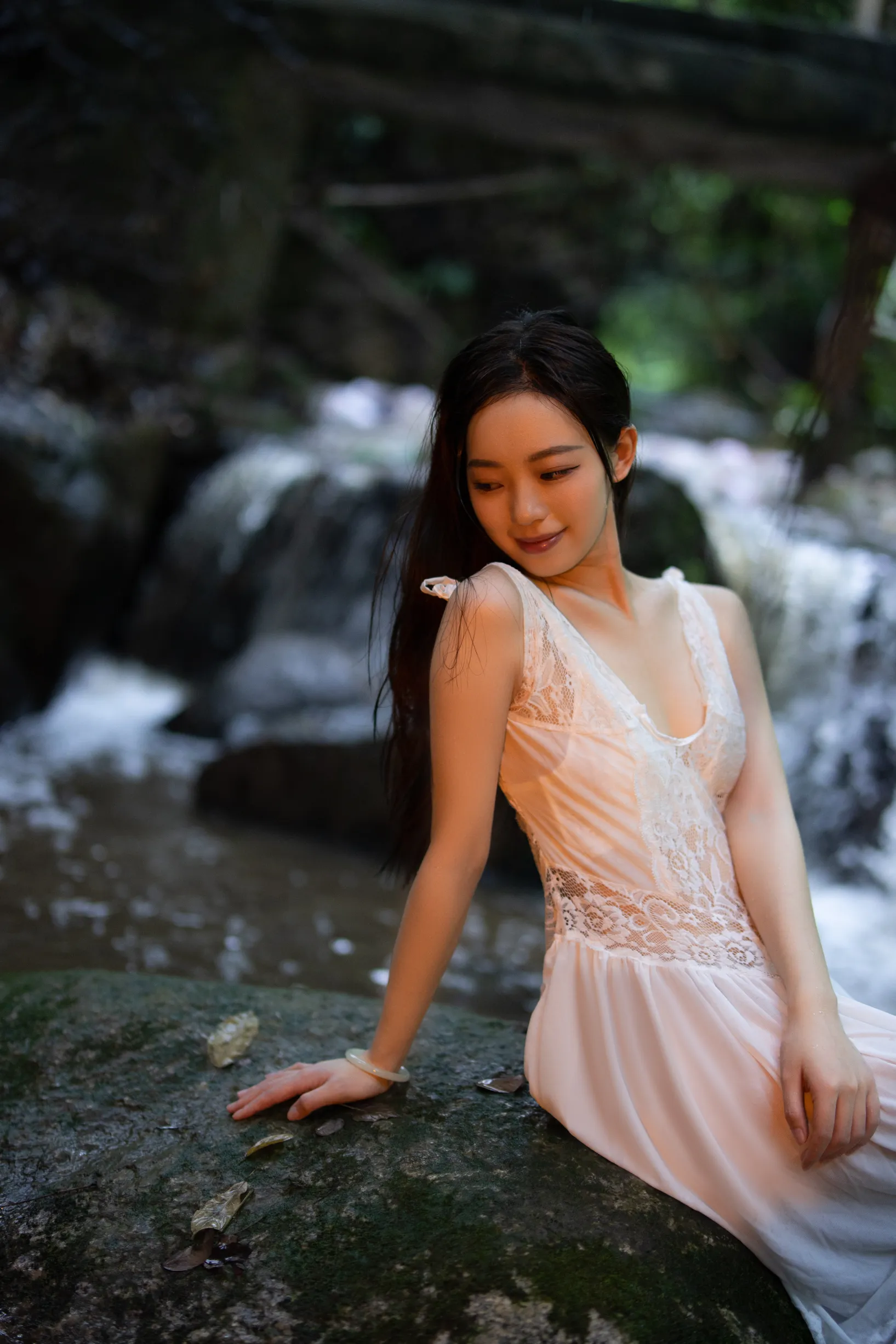 [艺图语] 2022.12.01 Vol.2574 – 溪水流光 QQ#[45P]-2