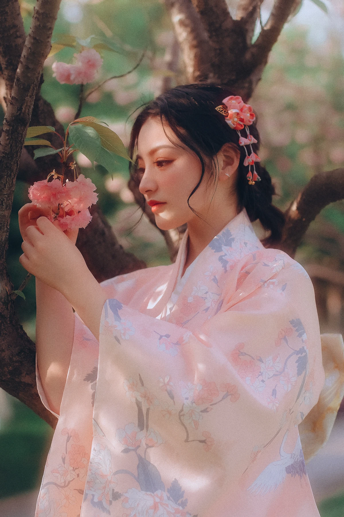 [艺图语] 2022.12.16 Vol.2689 – 春日的炽热与温柔 雨三岁ya#[38P]-16