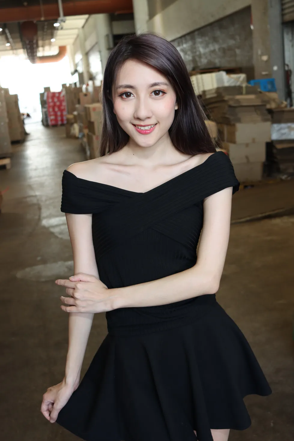 [爱美足] NO.140 Elaine Chung 连衣裙丝袜凉高美腿 街拍#[73P]-16