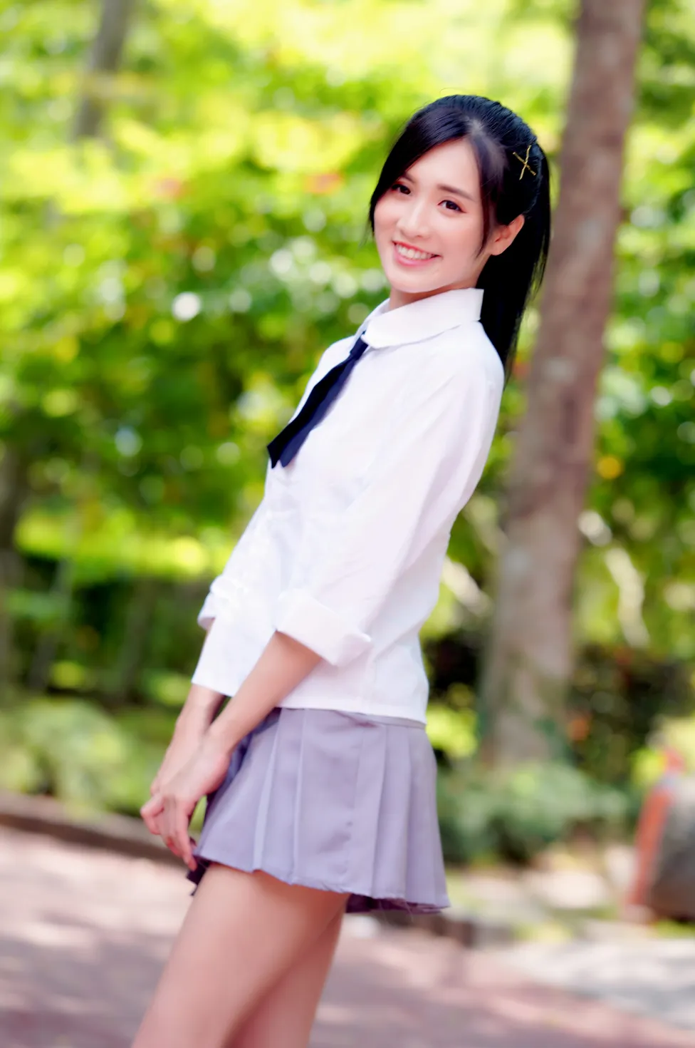 [爱美足] NO.143 张筠 短裙黑丝高跟美腿 街拍#[23P]-11