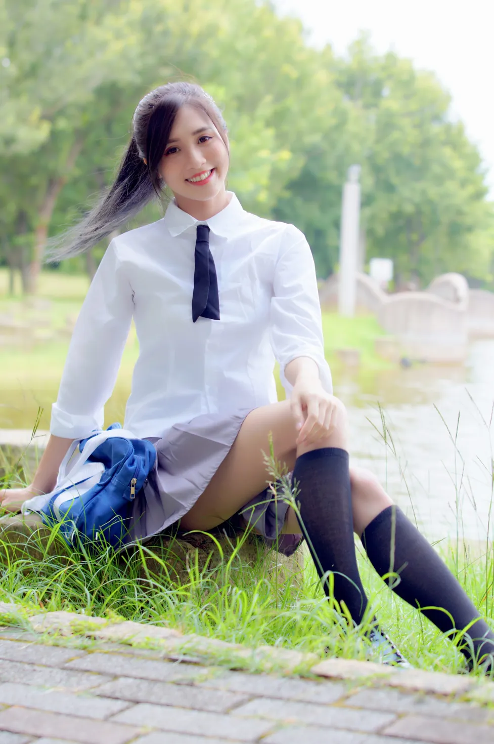 [爱美足] NO.143 张筠 短裙黑丝高跟美腿 街拍#[23P]-15