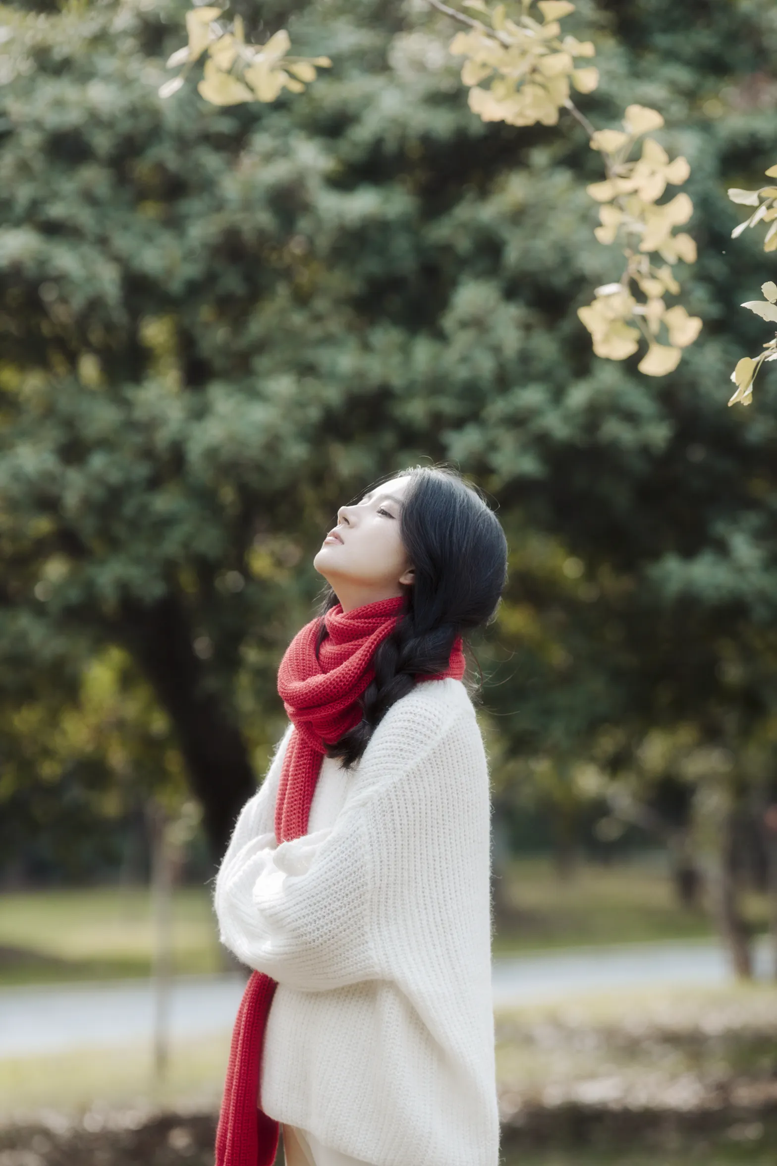 [艺图语] 2022.12.05 Vol.2604 – 红色暖冬 幽灵胡子#[46P]-6