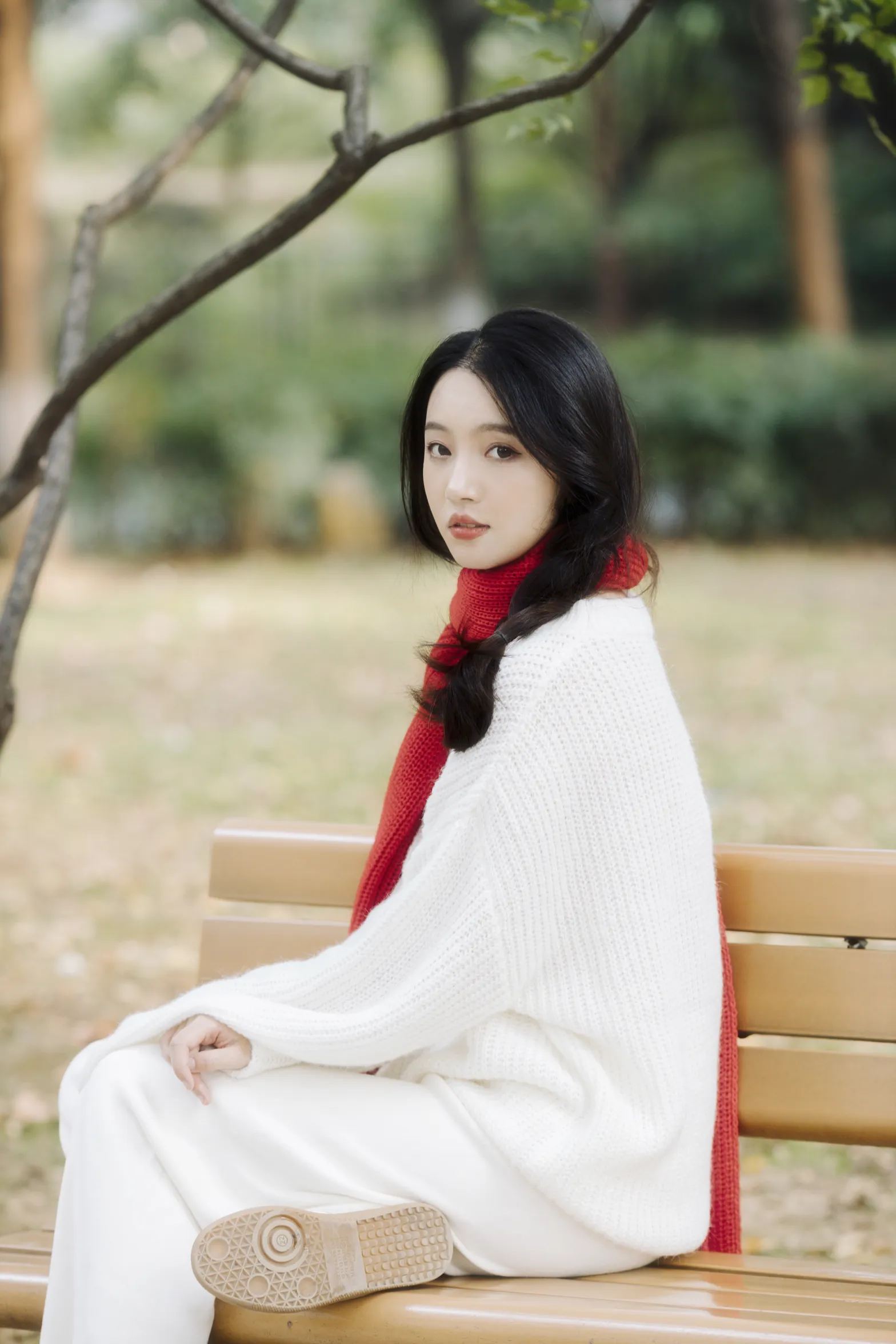 [艺图语] 2022.12.05 Vol.2604 – 红色暖冬 幽灵胡子#[46P]-8
