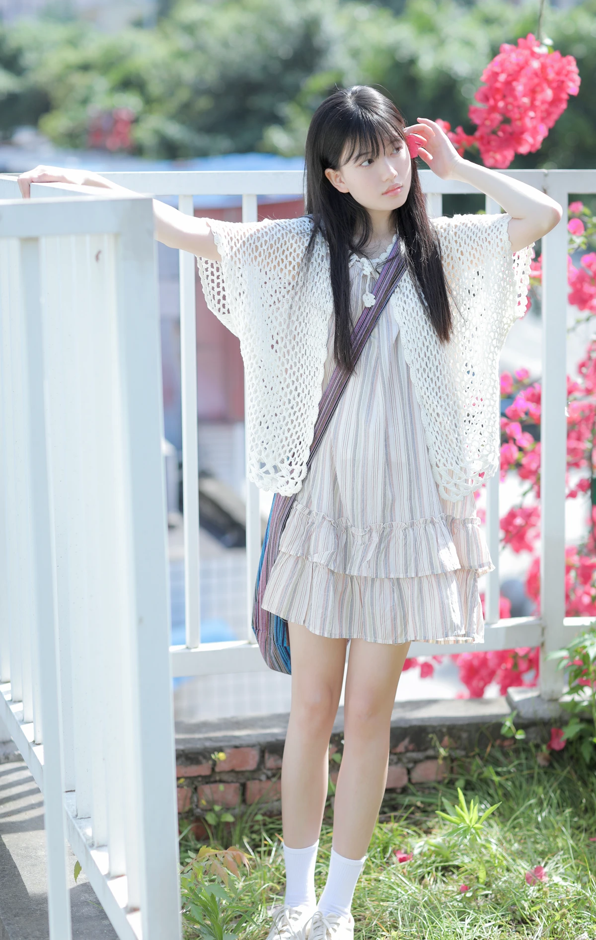 [艺图语] 2023.01.05 Vol.2839 – 花与那女孩 秋阳邑禾#[25P]-3