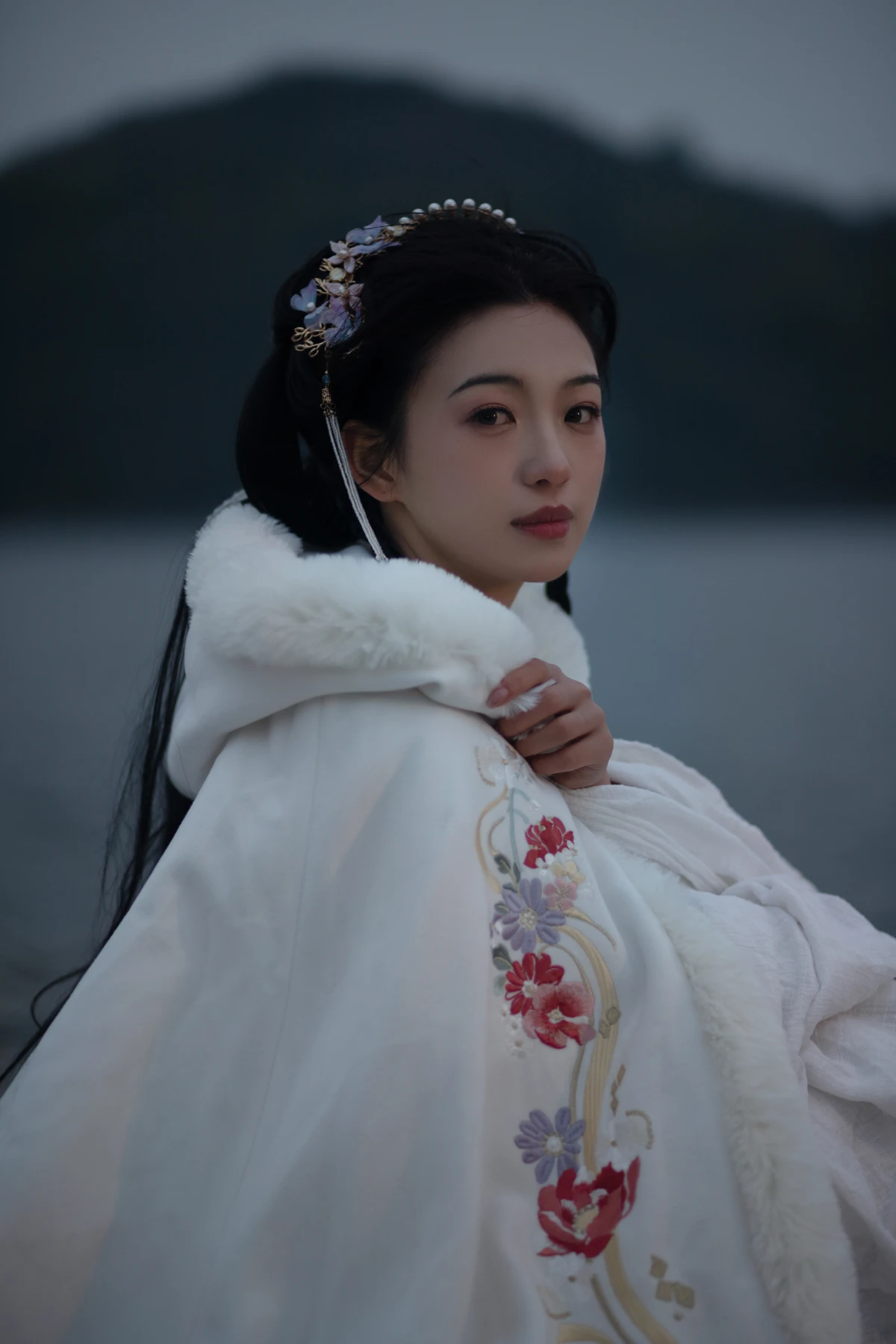 [艺图语] 2023.01.15 Vol.2919 寒衣 一口蛋糕#[27P]-11