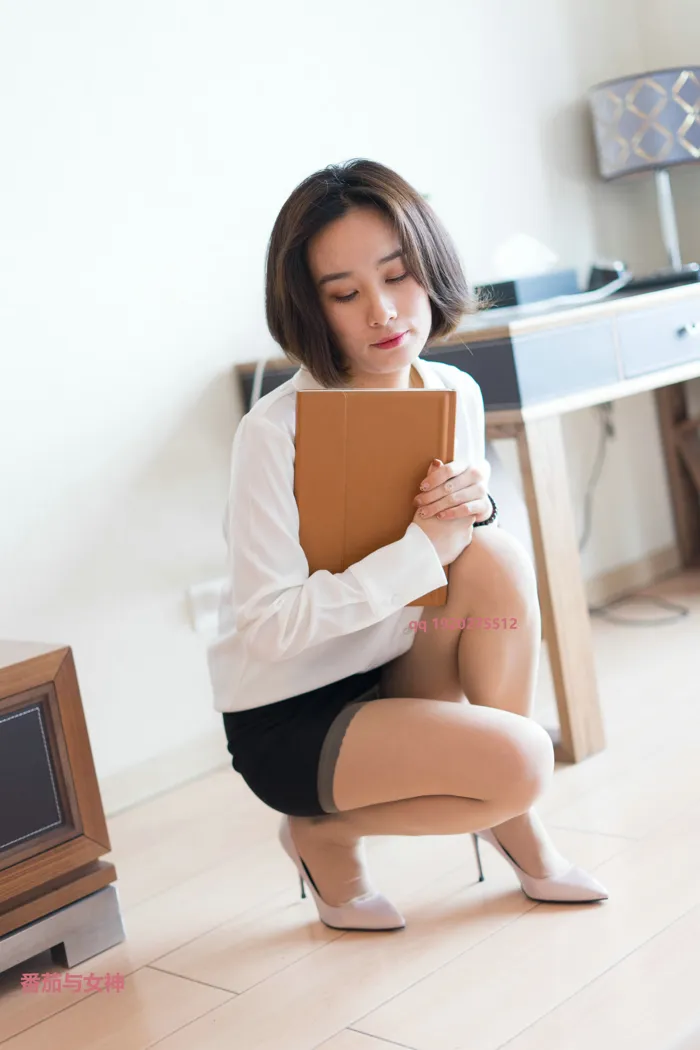 [爱美足] NO.034 木子的小包裙 街拍#[97P]-15