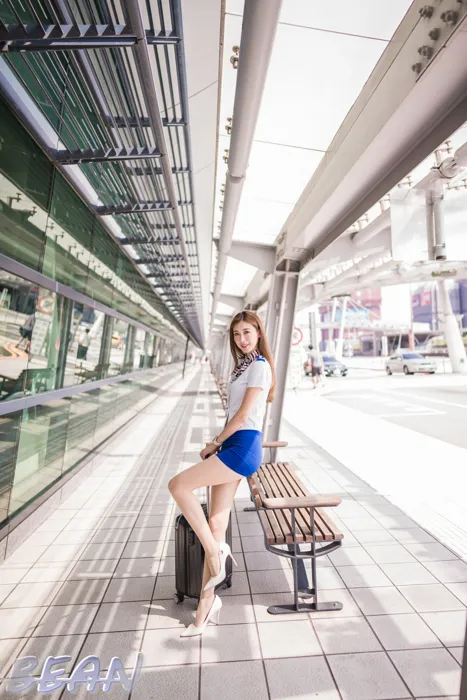[爱美足] NO.219 金允乔 台中高铁 高跟美腿外拍 街拍#[81P]-1