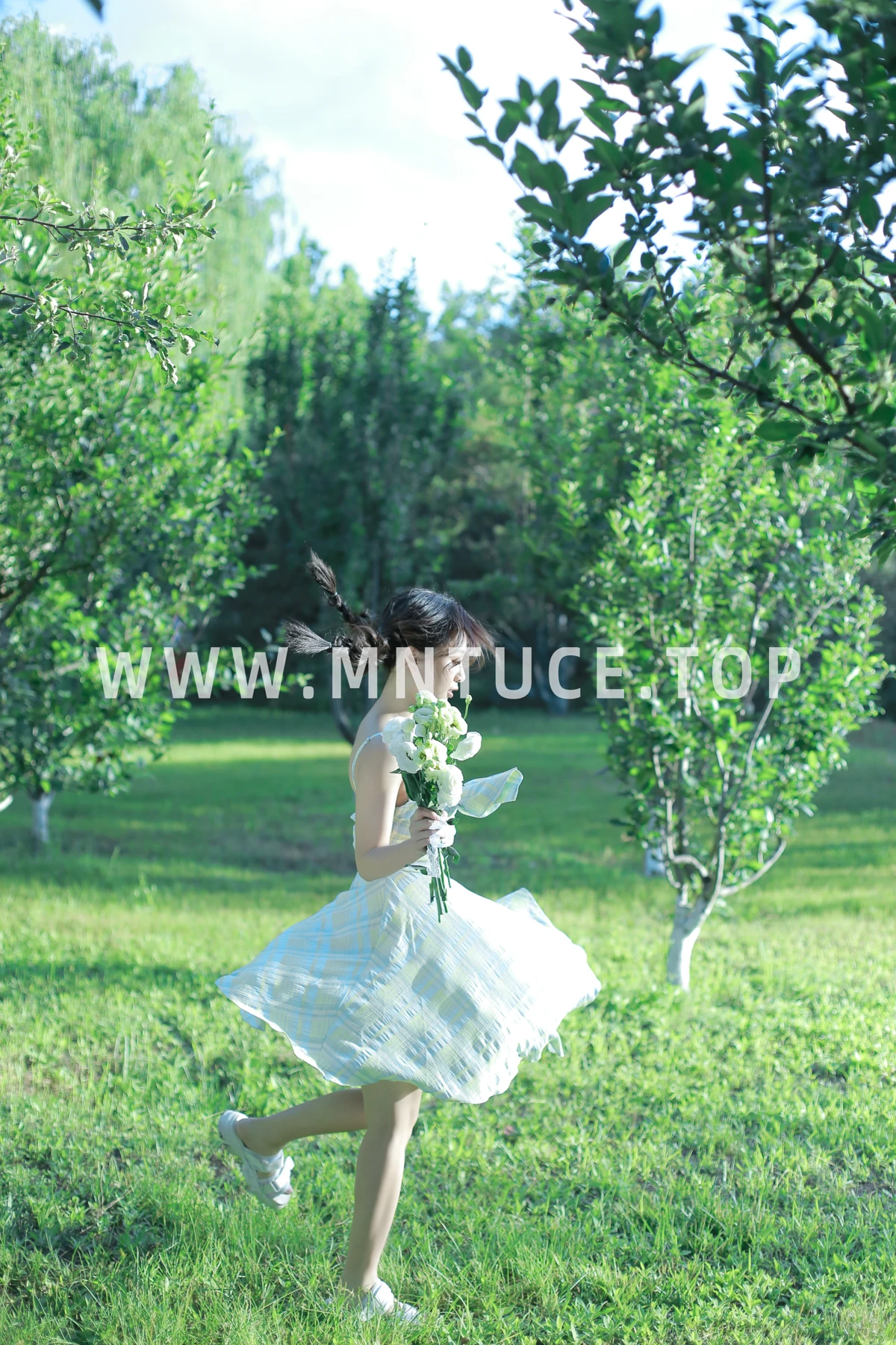 [艺图语] 2023.03.10 Vol.3040 花与少女 大萌#[22P]-10