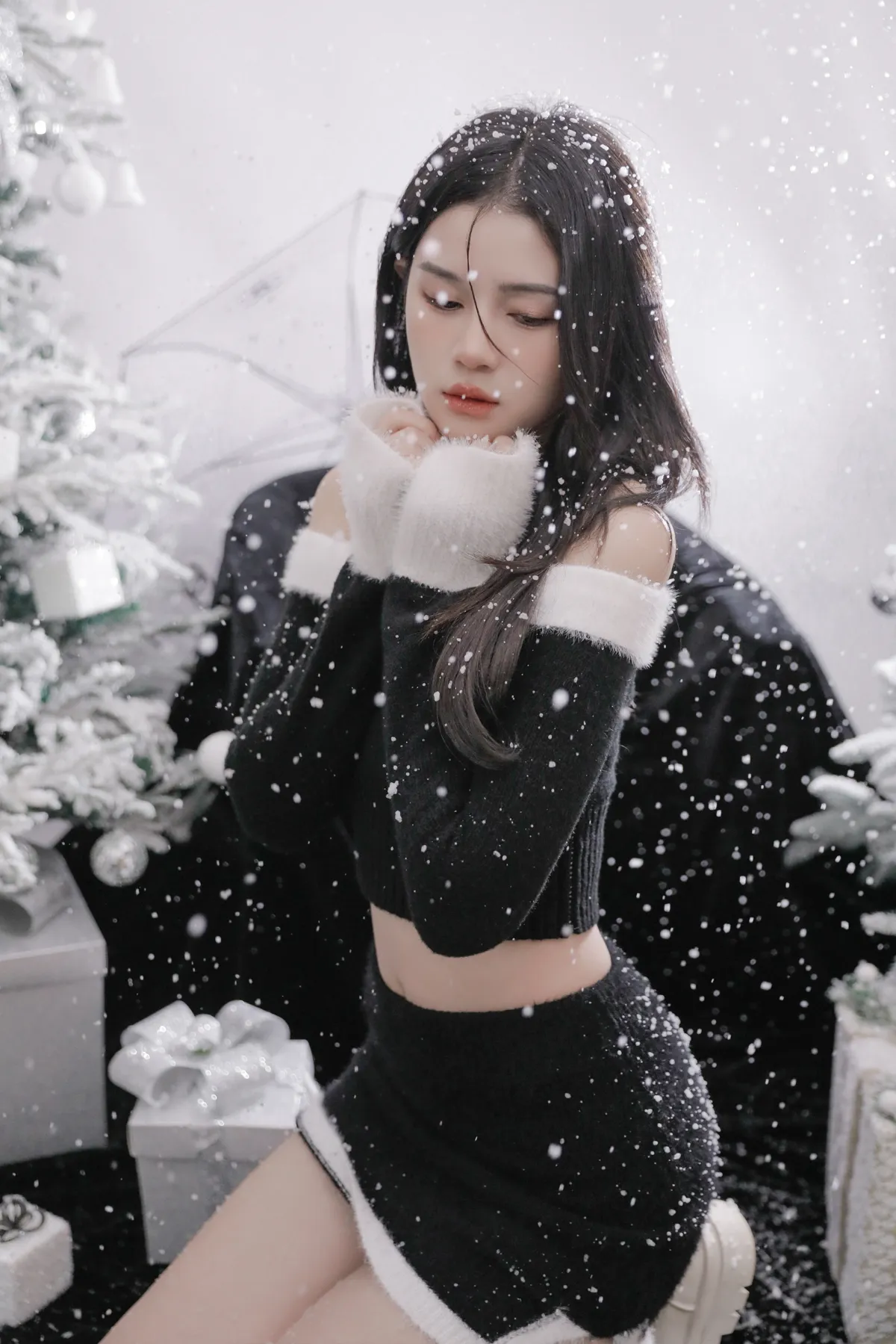 [艺图语] 2022.12.11 Vol.2653 – 圣诞少女 馨瑶XINYAO#[25P]-8