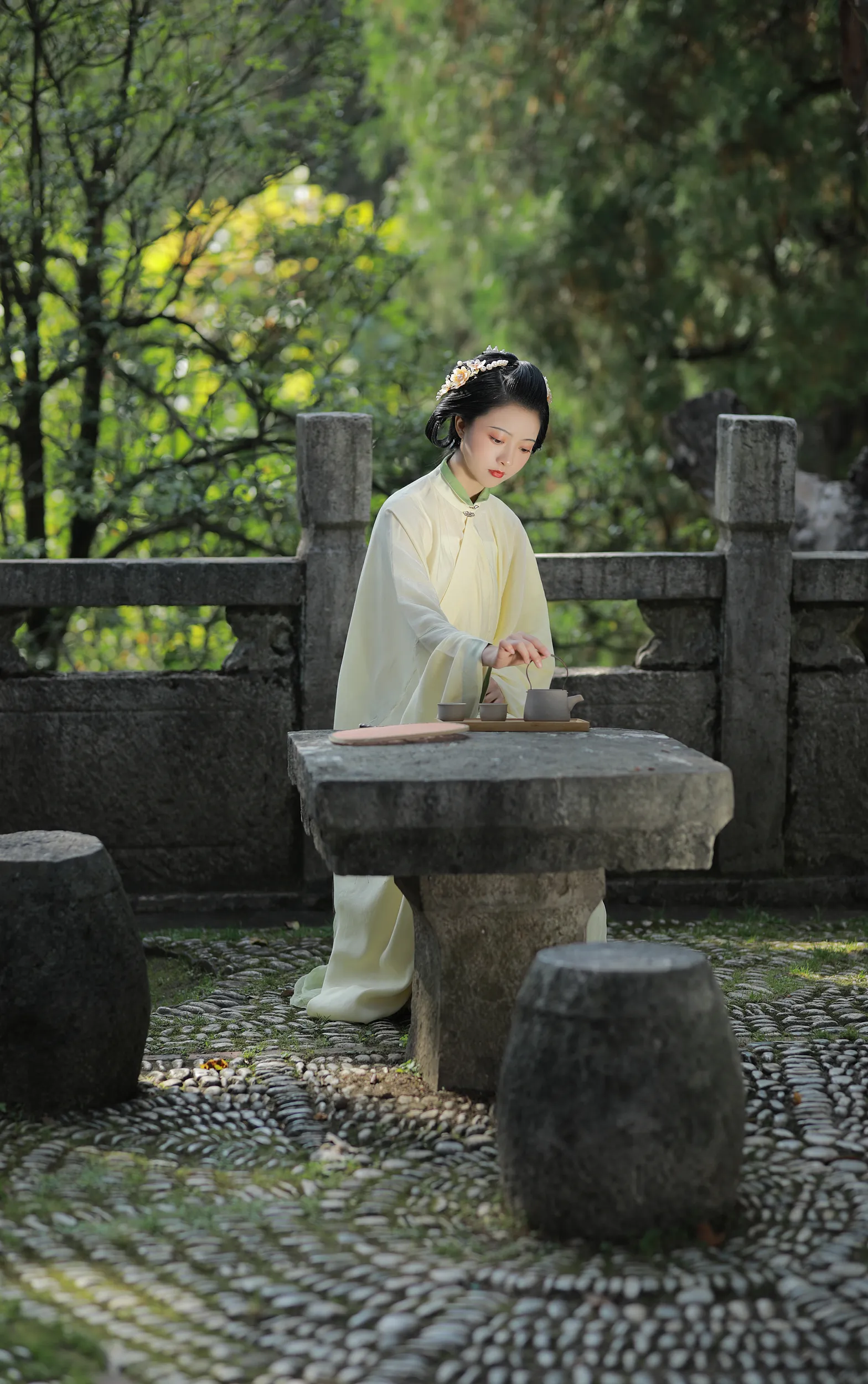 [艺图语] 2022.11.30 Vol.2561 – 淡淡春山 YunFleur#[40P]-2