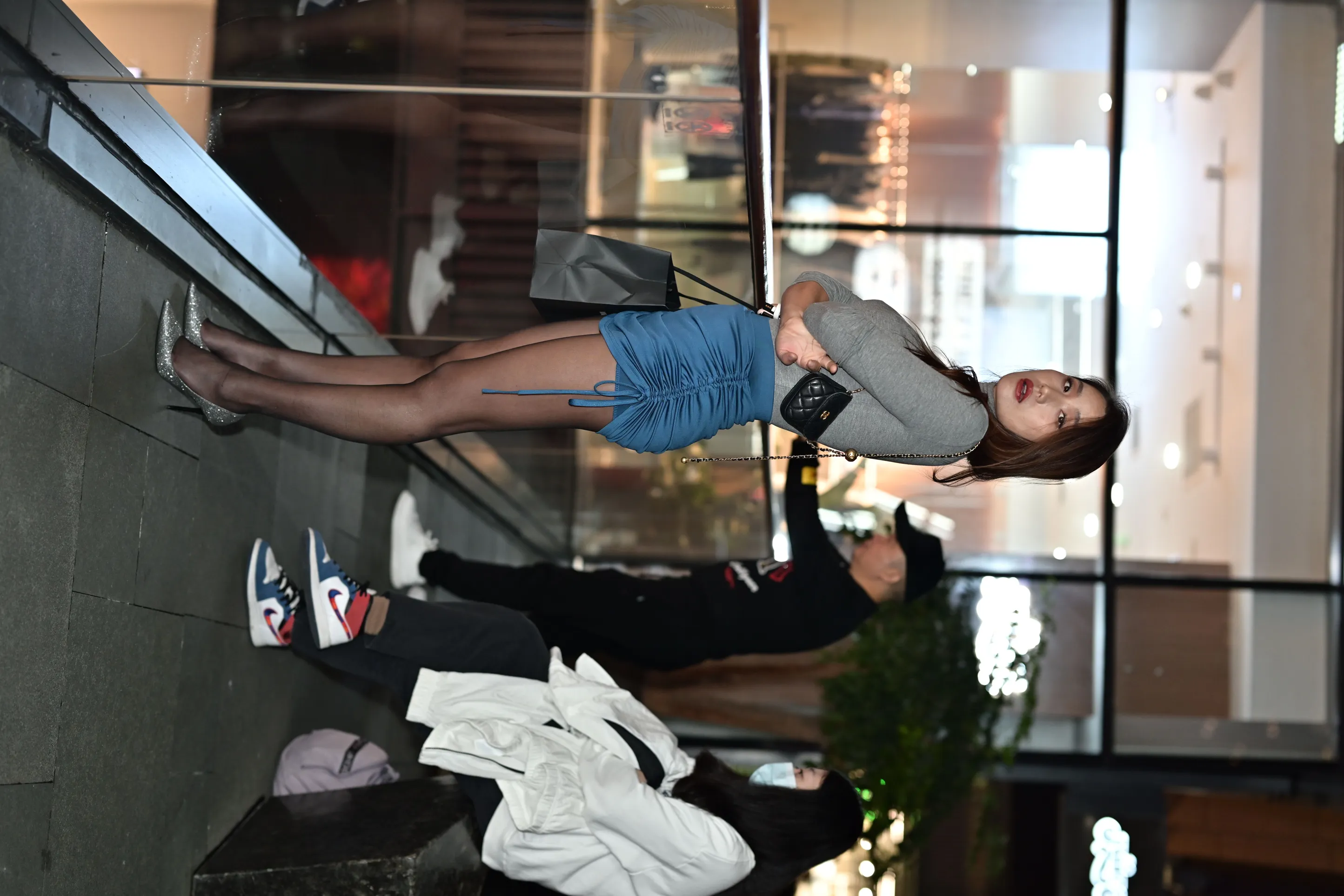 [爱美足] NO.157 蓝色包臀裙黑丝美女 街拍#[105P]-5