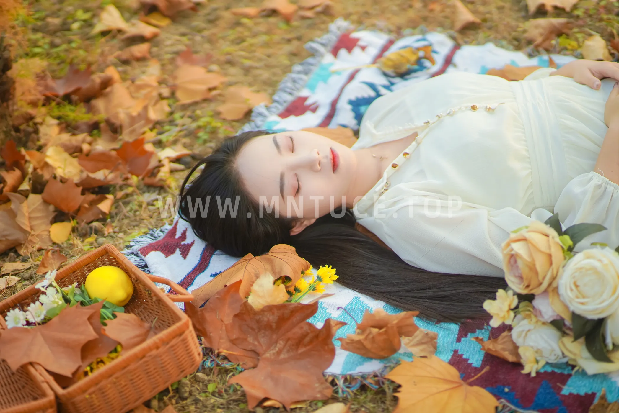 [YITUYU] 2022.12.01 Vol.2576 – Romance that only belongs to autumn Xi Xi#[26P]-7