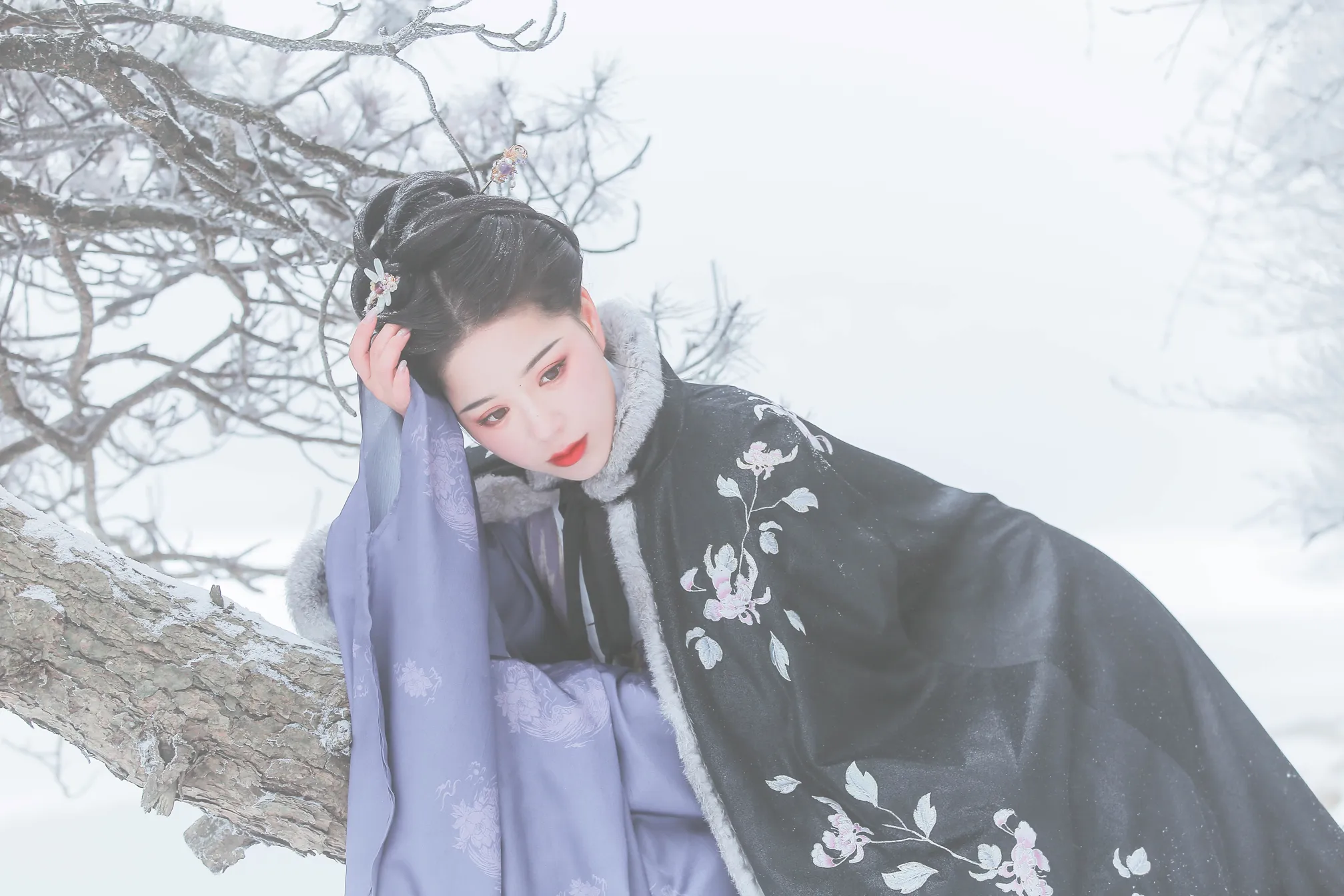 [艺图语] 2022.12.03 Vol.2591 – 云水隔梦 大如如酱#[21P]-1
