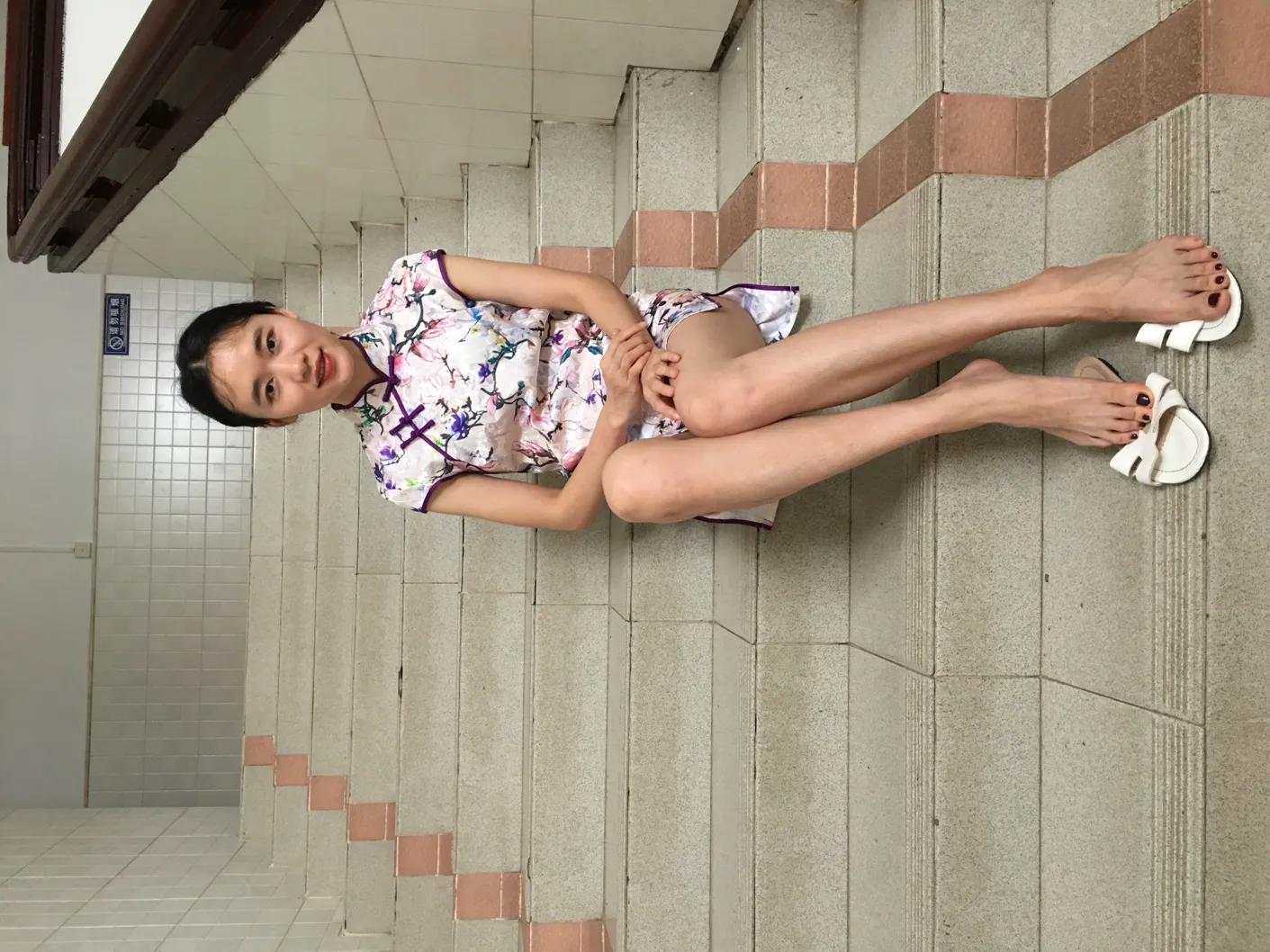 [爱美足] NO.021 男科医生小石的超嫩美足长腿网球场写真 街拍#[80P]-12