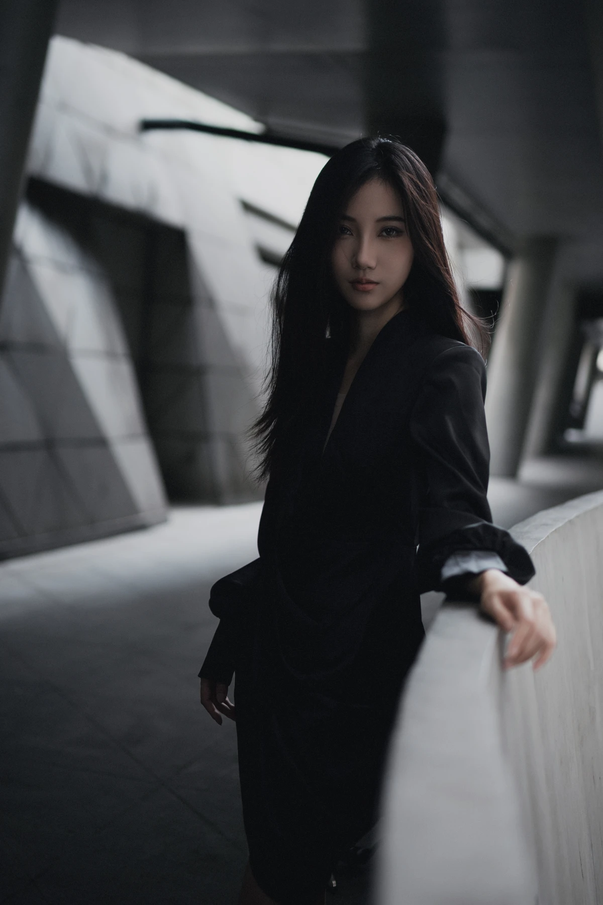 [艺图语] 2022.12.16 Vol.2692 – 黑与白 阿万#[46P]-11