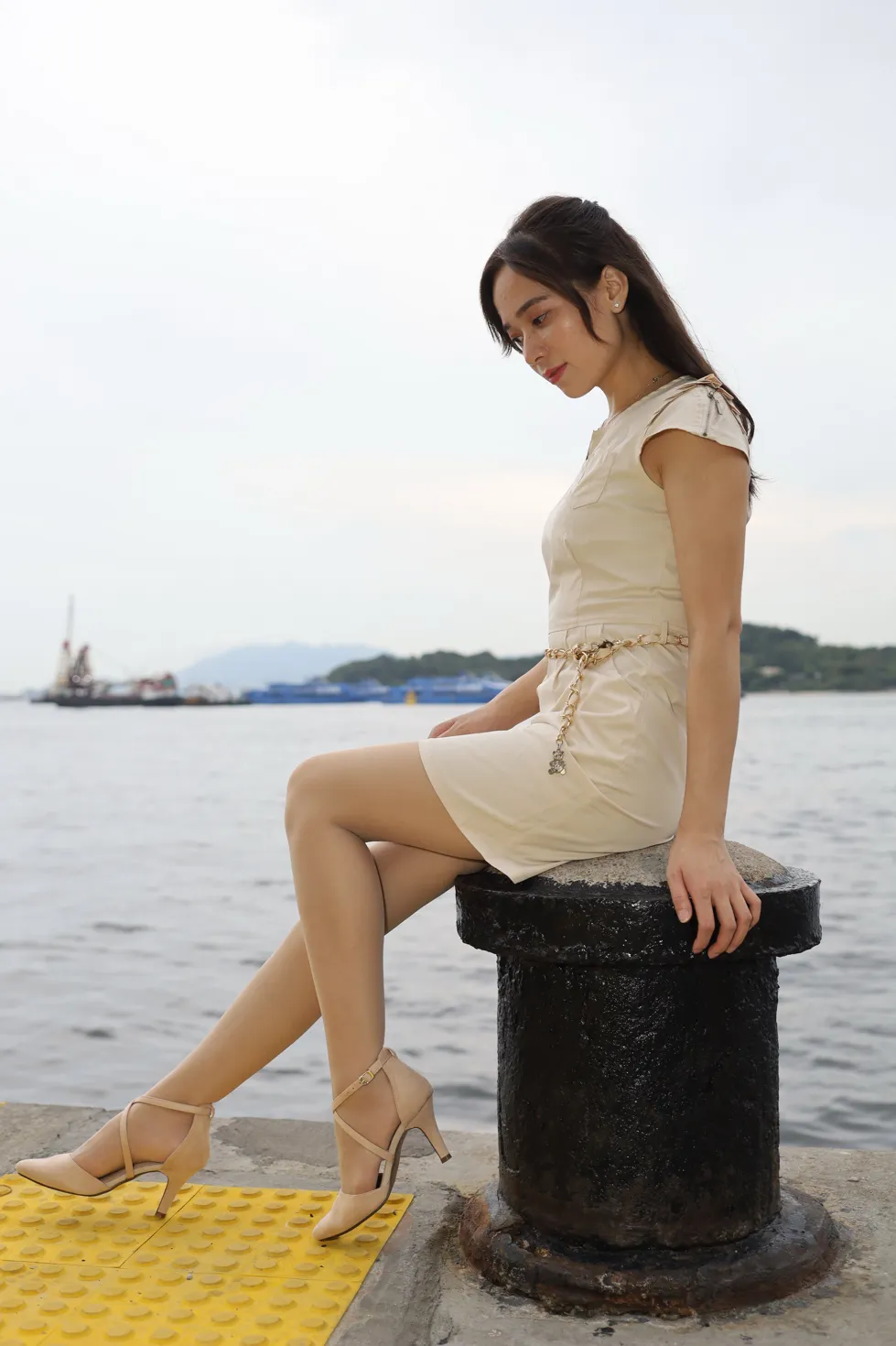 [爱美足] NO.107 Vency Shen 米色连衣裙丝袜高跟美腿 街拍#[70P]-10