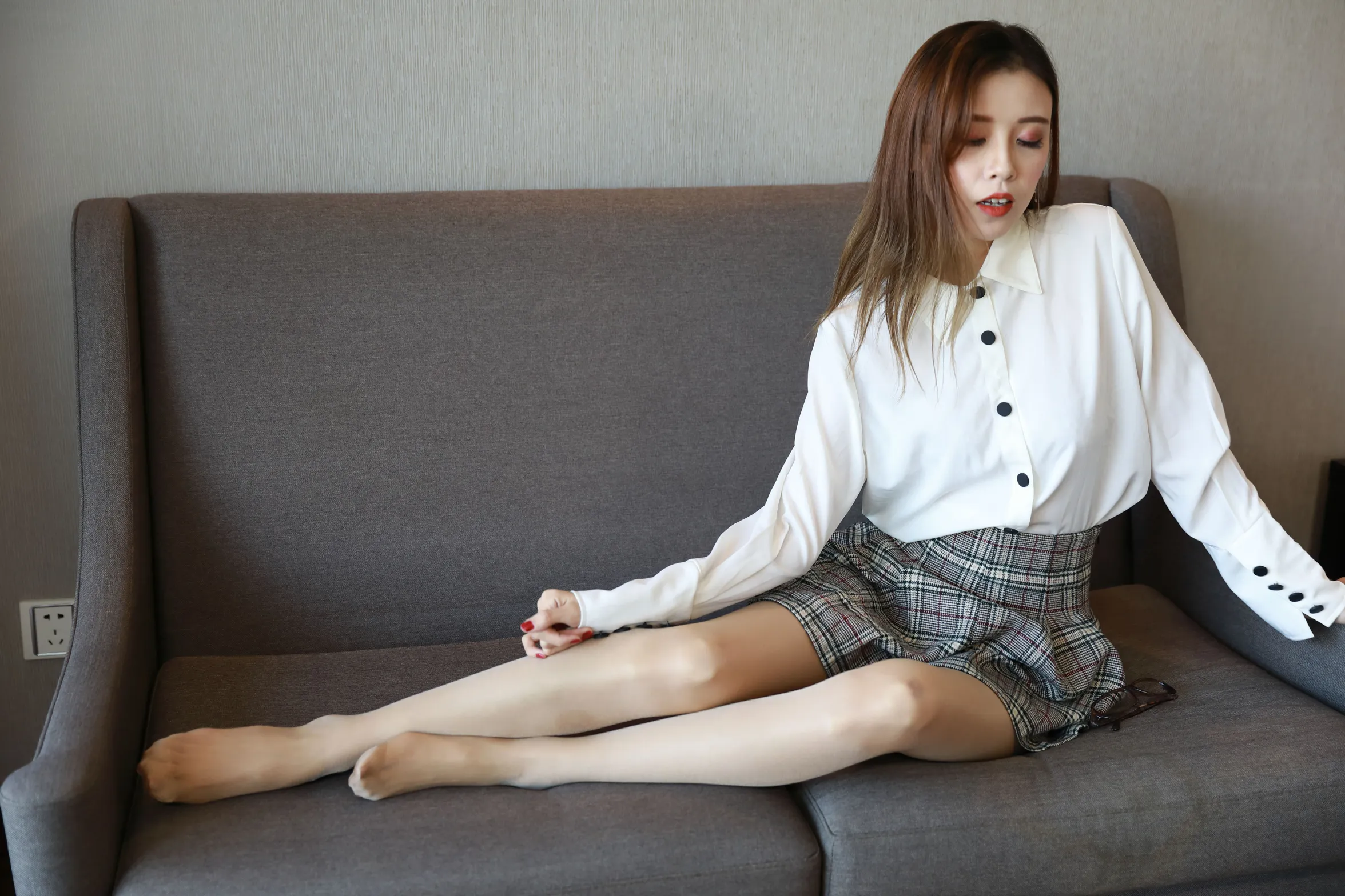 [爱美足] NO.119 酒店超短裙肉丝 街拍#[78P]-11