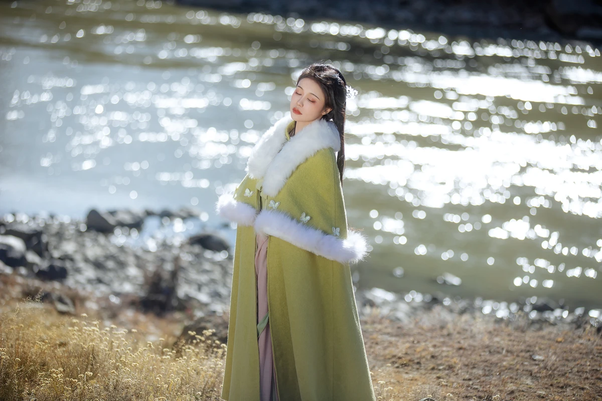 [艺图语] 2023.02.10 Vol.3010 逢秋 梨一依#[21P]-1