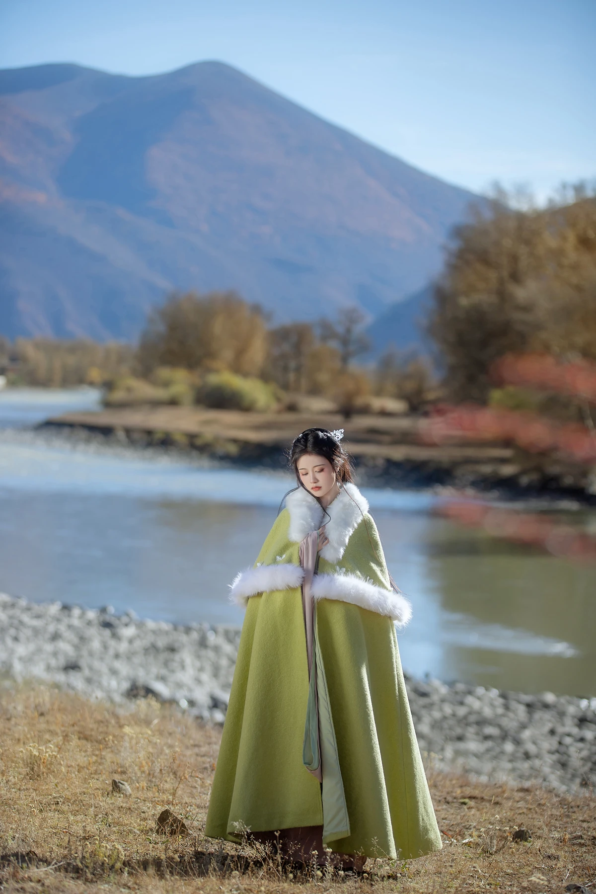 [艺图语] 2023.02.10 Vol.3010 逢秋 梨一依#[21P]-6