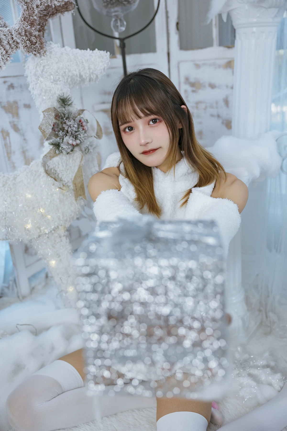 [艺图语] 2022.12.17 Vol.2702 – 温馨少女与宠物们 兔子Zzz不吃胡萝卜#[24P]-3