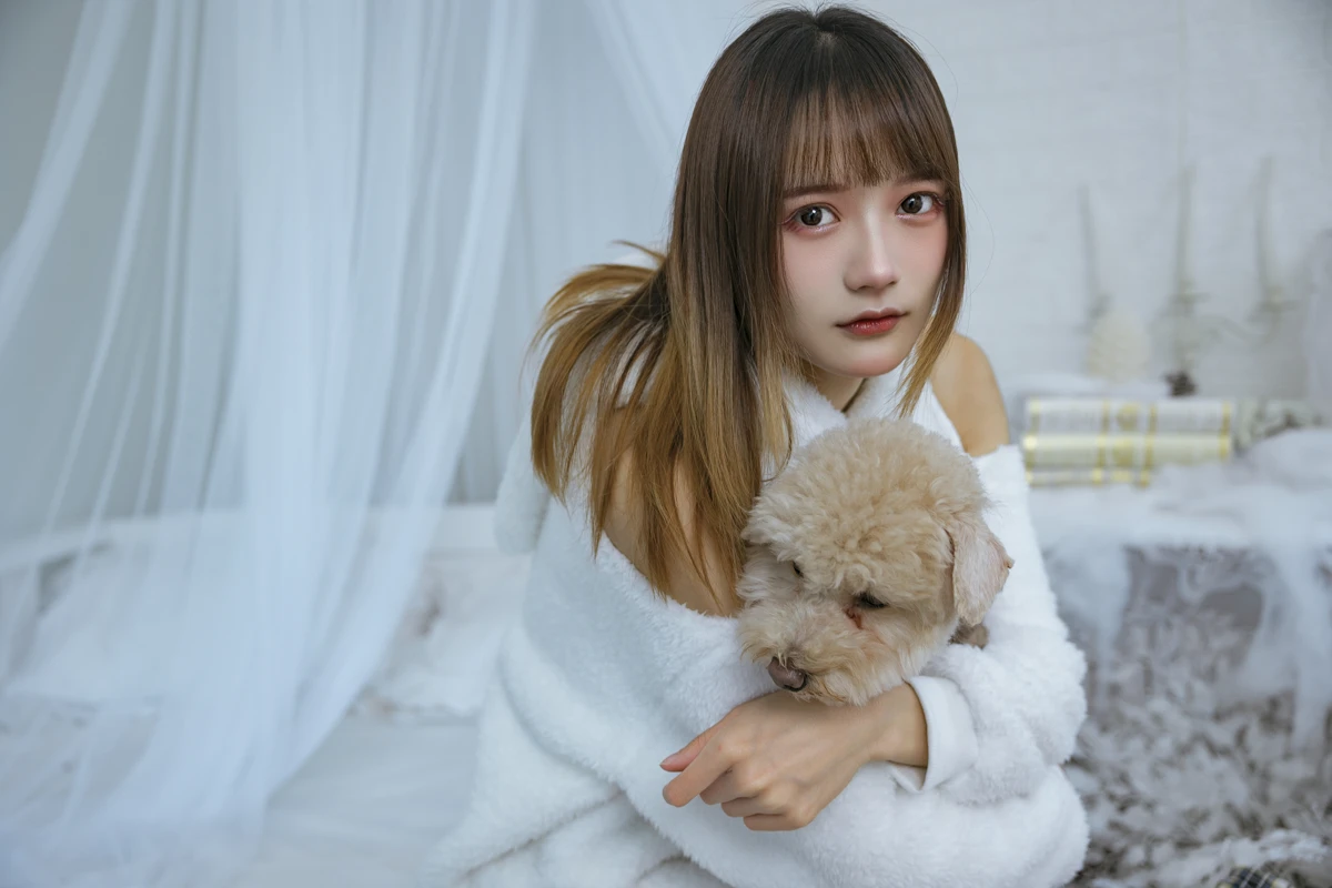 [艺图语] 2022.12.17 Vol.2702 – 温馨少女与宠物们 兔子Zzz不吃胡萝卜#[24P]-5