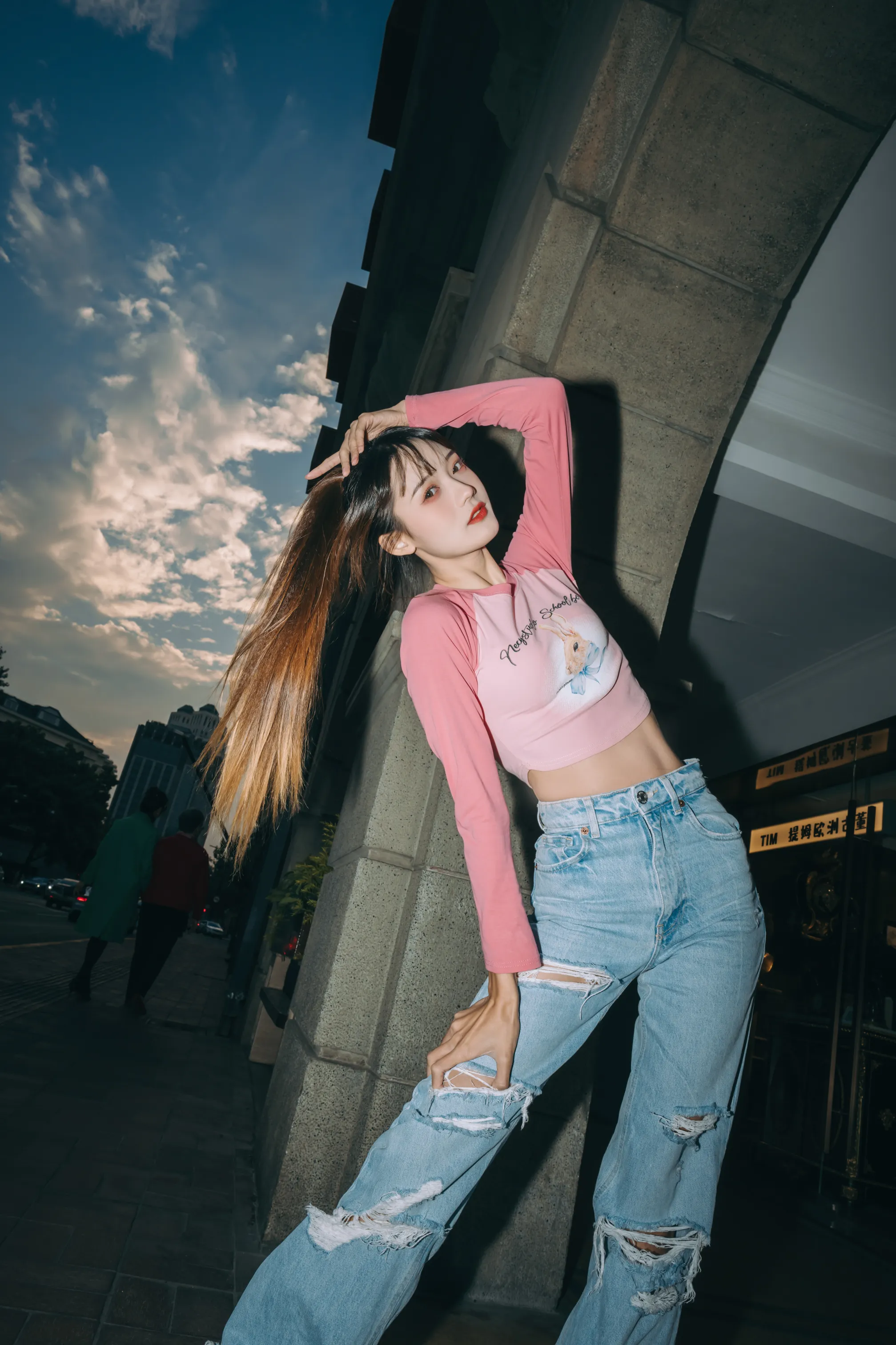 [艺图语] 2022.12.08 Vol.2627 – 街头酷Girl 兔子Zzz不吃胡萝卜#[27P]-5