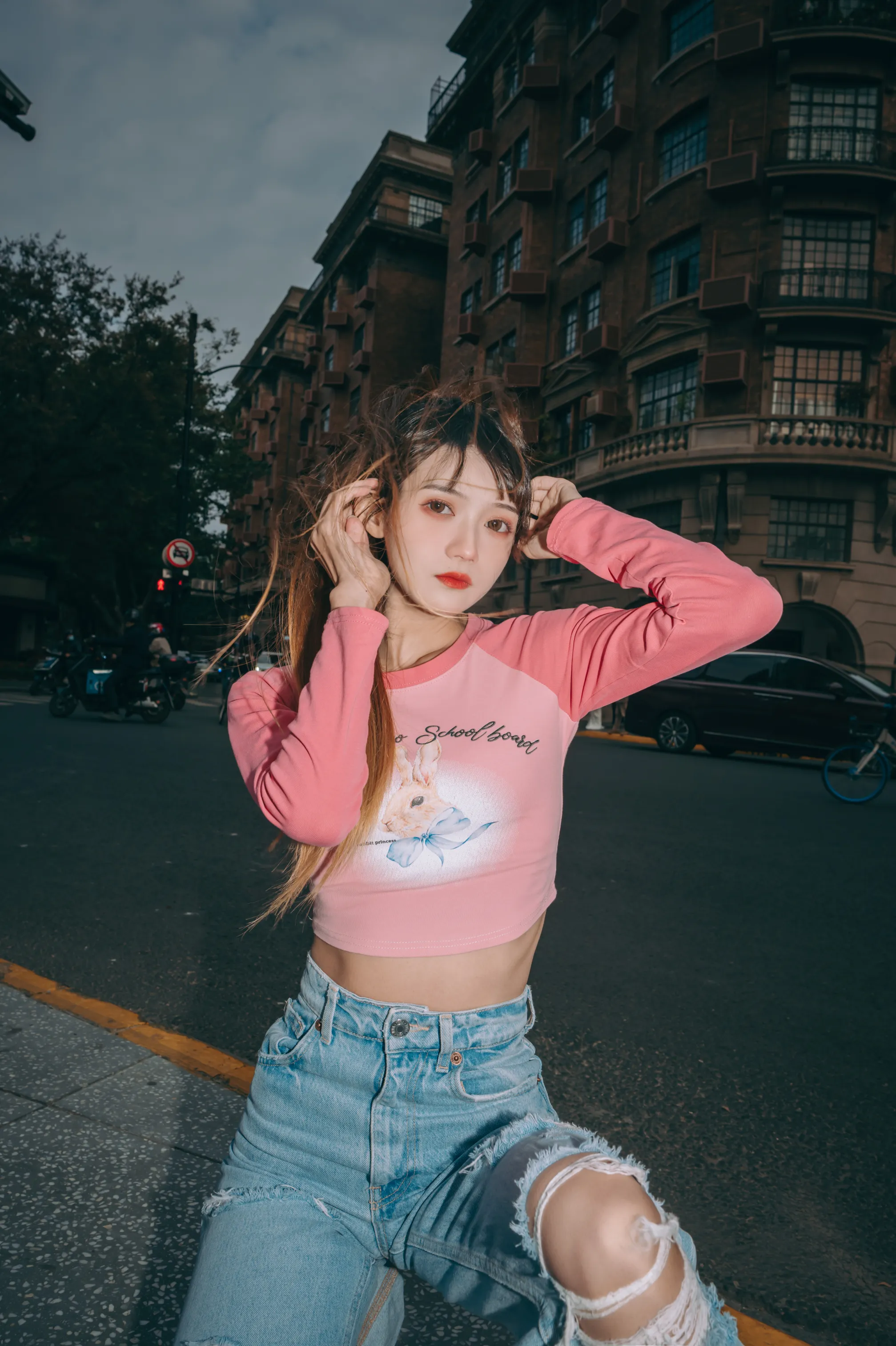 [艺图语] 2022.12.08 Vol.2627 – 街头酷Girl 兔子Zzz不吃胡萝卜#[27P]-2