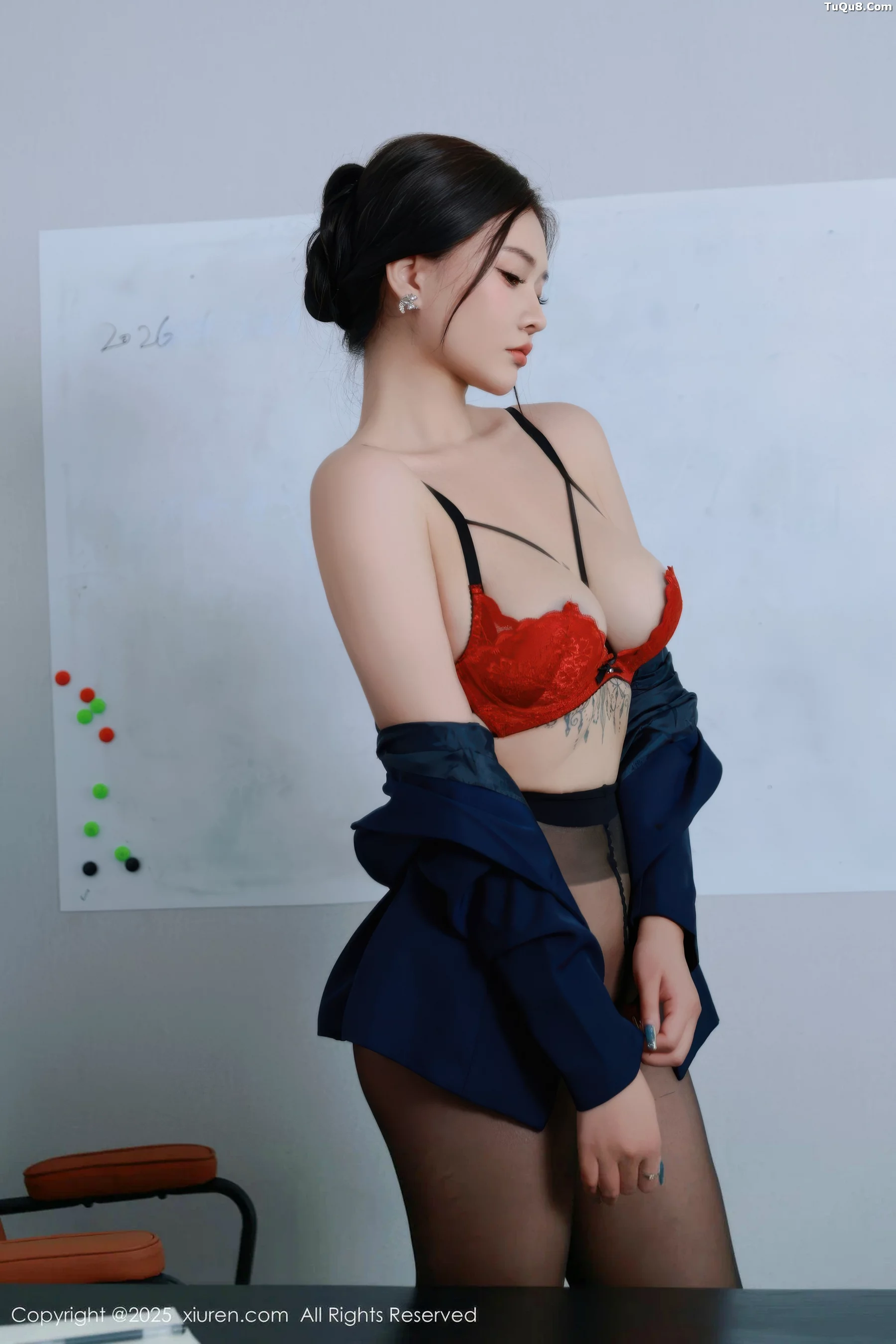 [秀人网] 2025.09.10 No.10751 娜比#[75P]-1