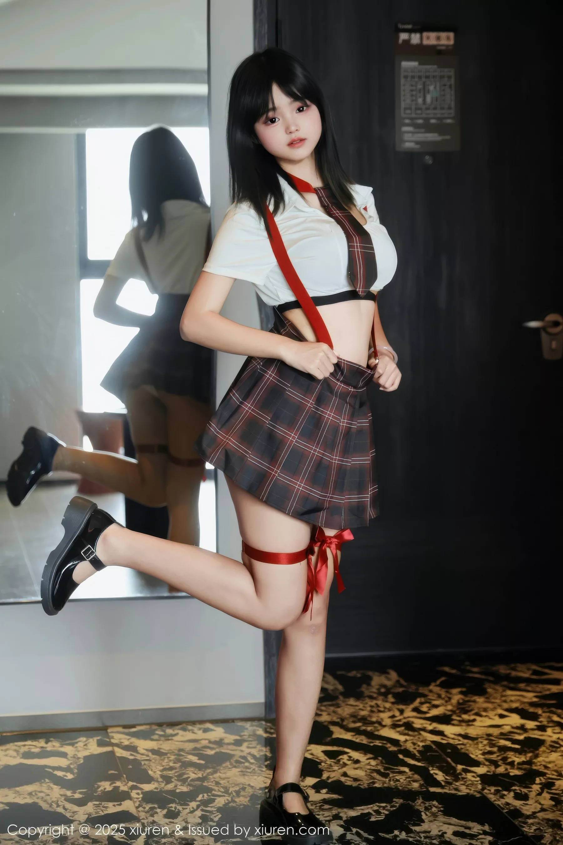[秀人网] 2025.09.17 No.10774 小泠#[58P]-1