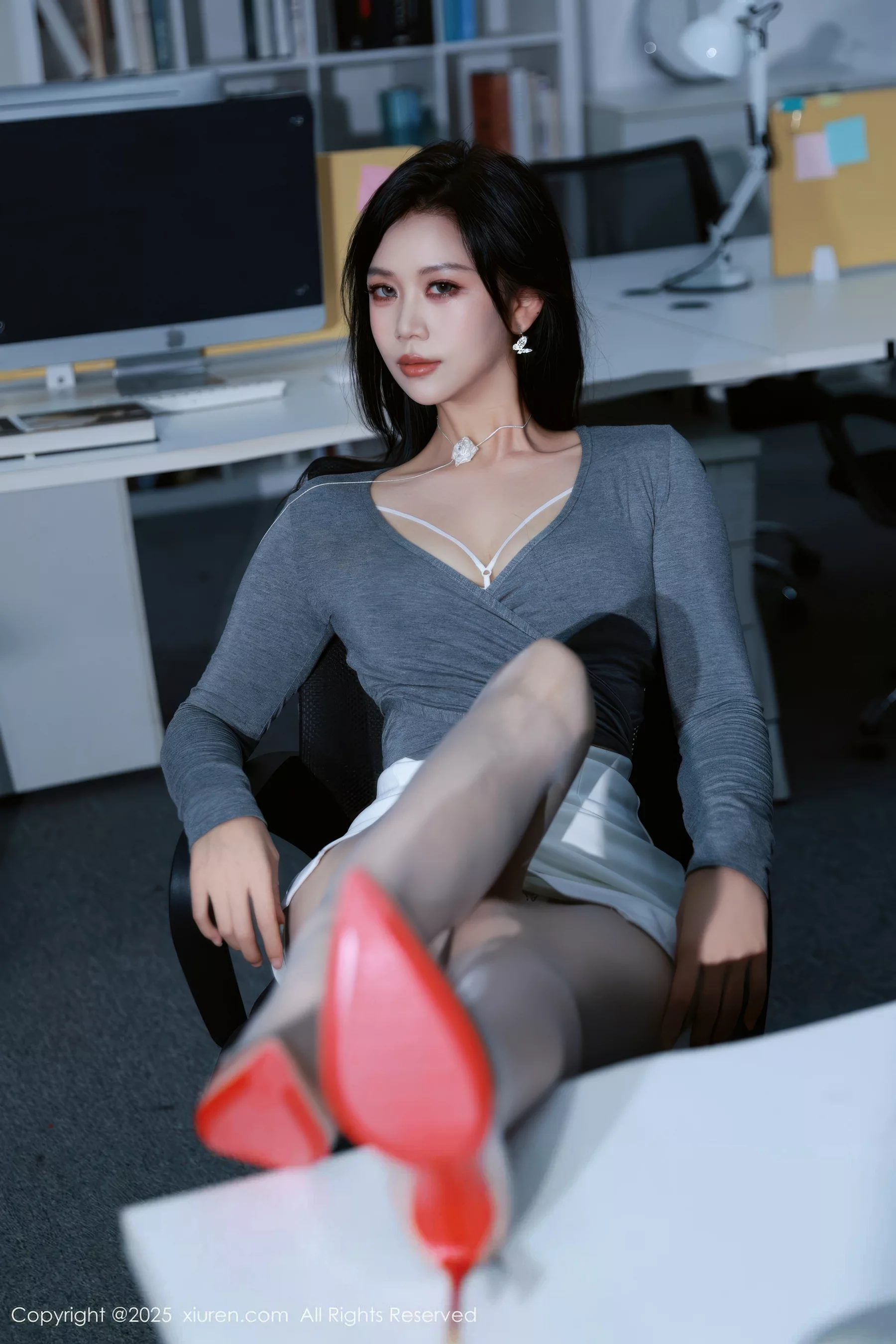 [秀人网] 2025.09.18 No.10780 玫瑰我爱你#[75P]-1