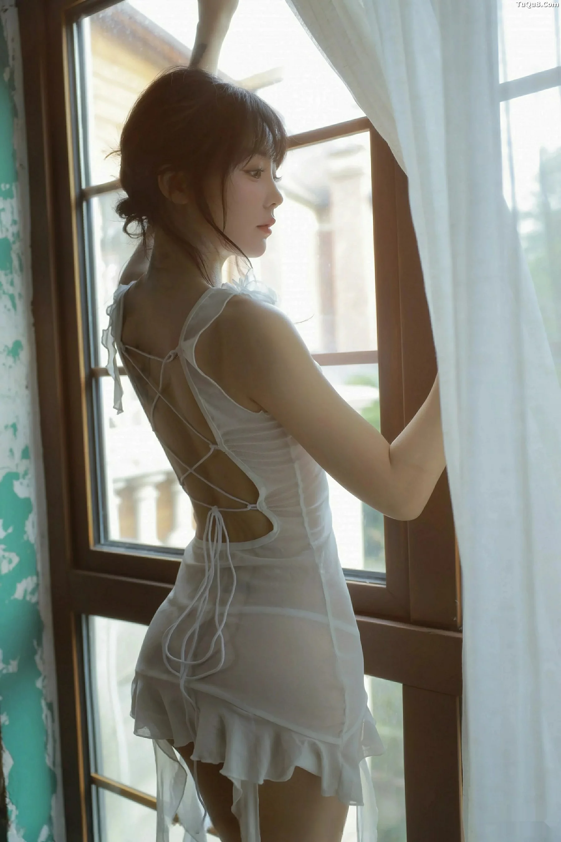 [秀人网] 2025.09.24 No.10799 佘贝拉#[73P]-1