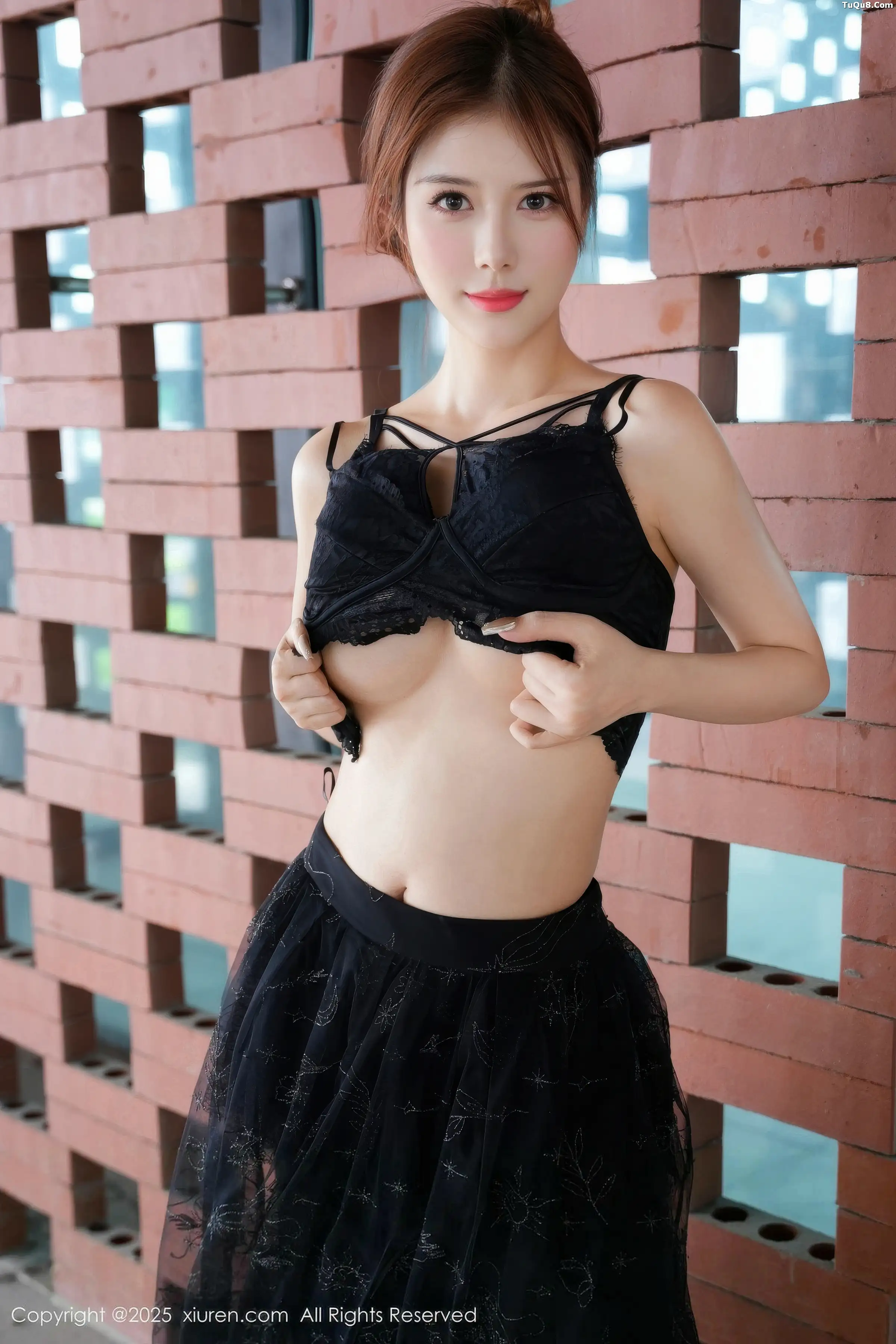 [秀人网] 2025.11.21 No.11016 白芷yy#[79P]-1