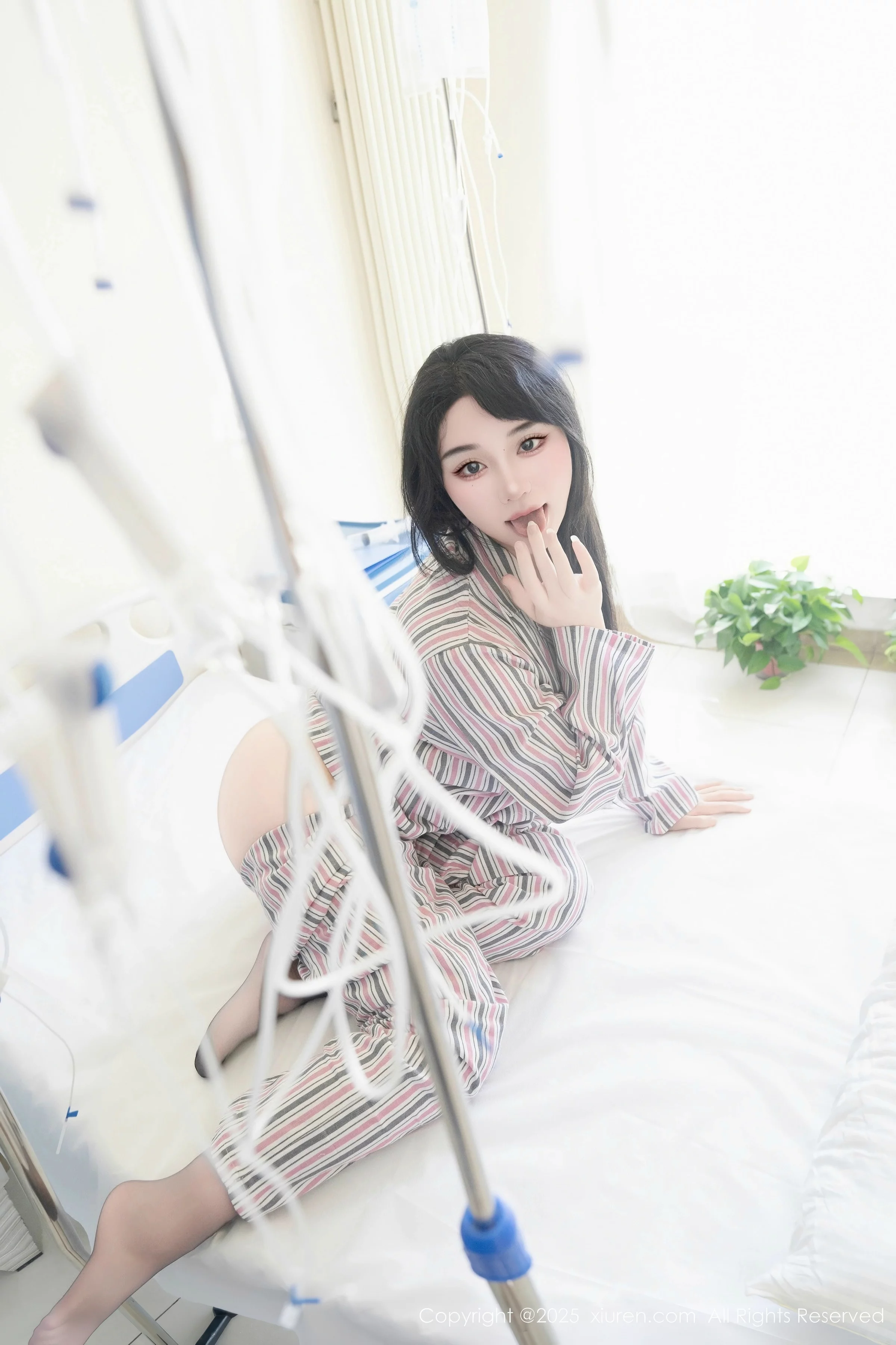 [秀人网] 2025.08.14 No.10648 汐汐爱吃草莓#[80P]-5