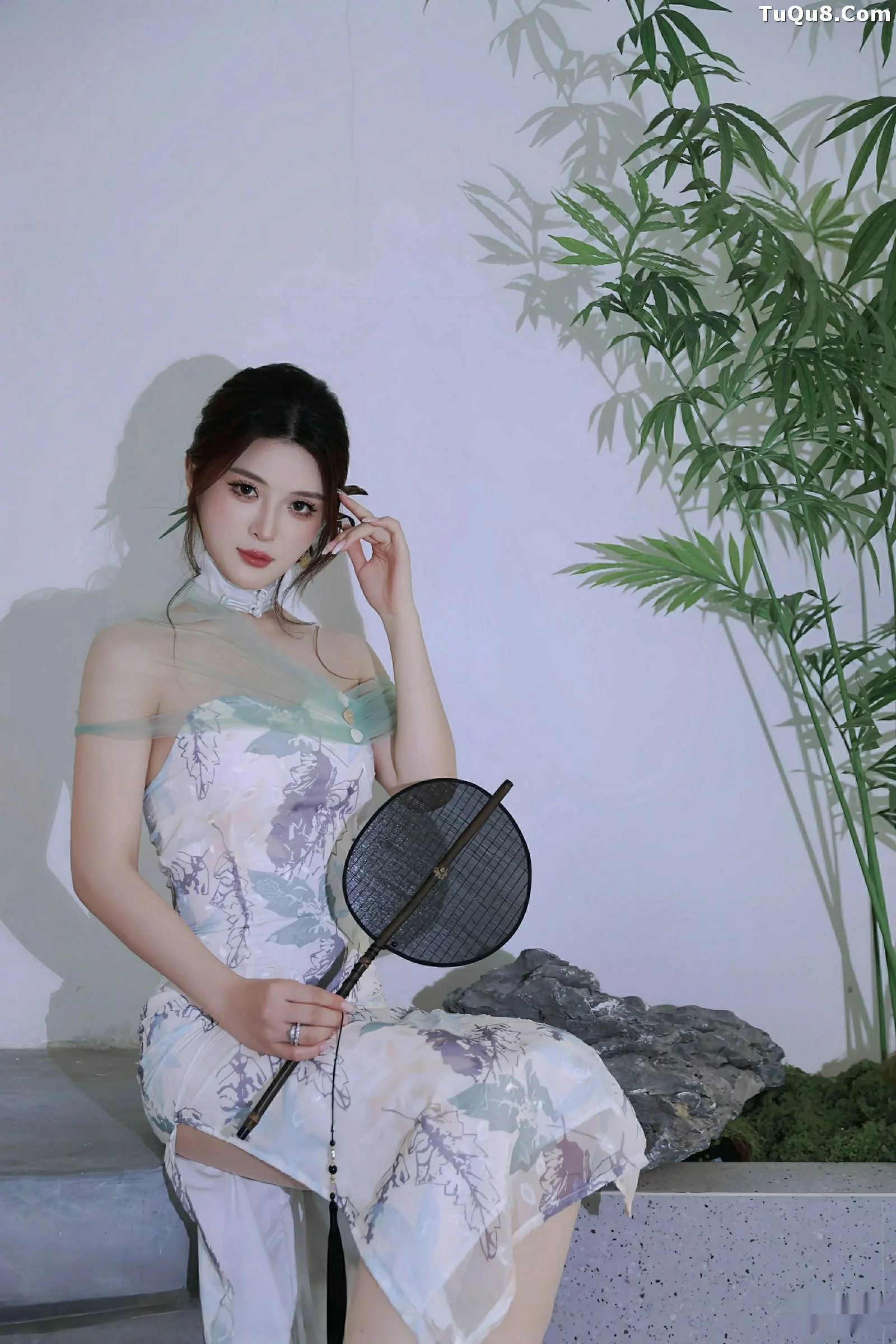 [秀人网] 2025.08.27 No.10694 阿依莎#[82P]-1