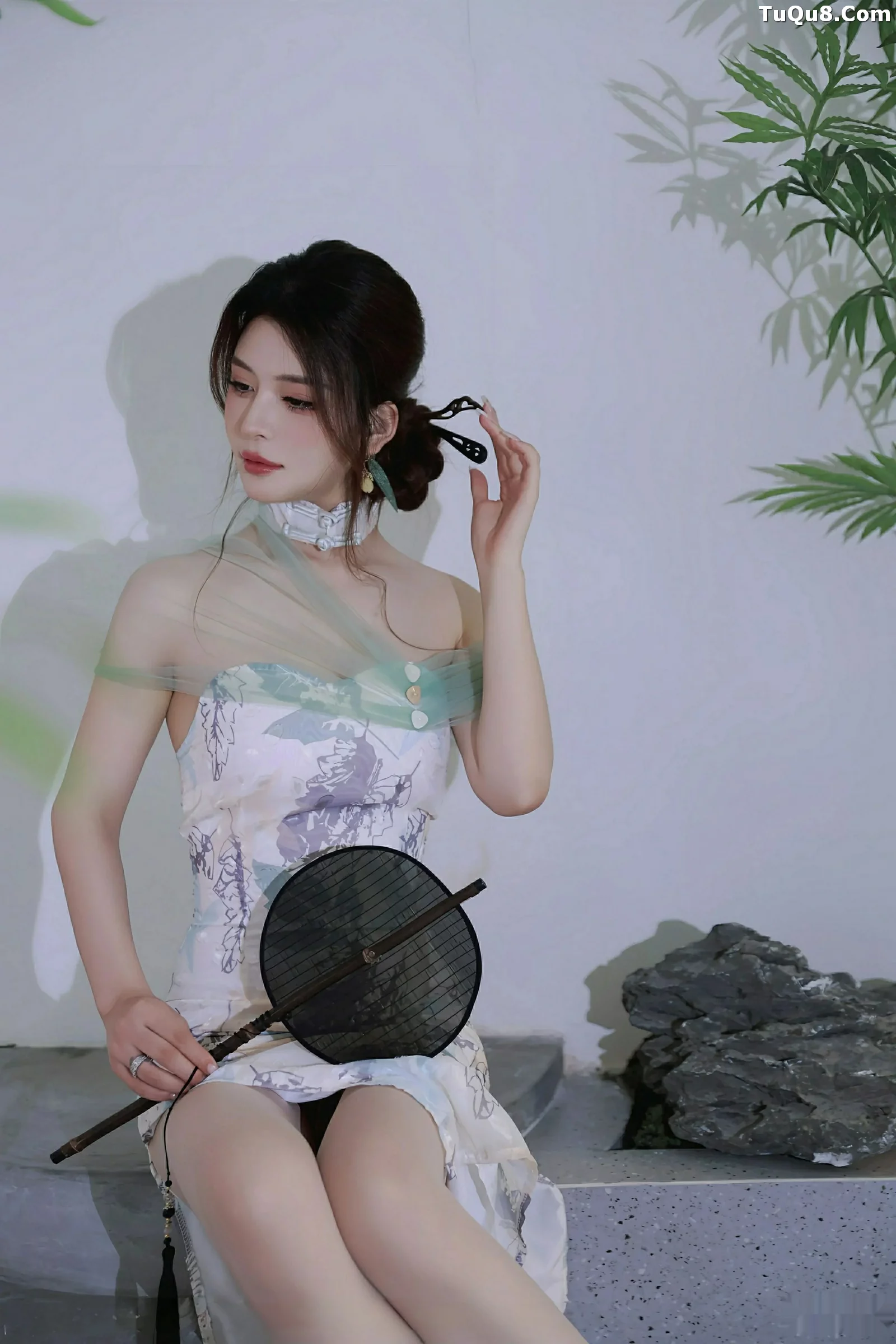 [秀人网] 2025.08.27 No.10694 阿依莎#[82P]-2