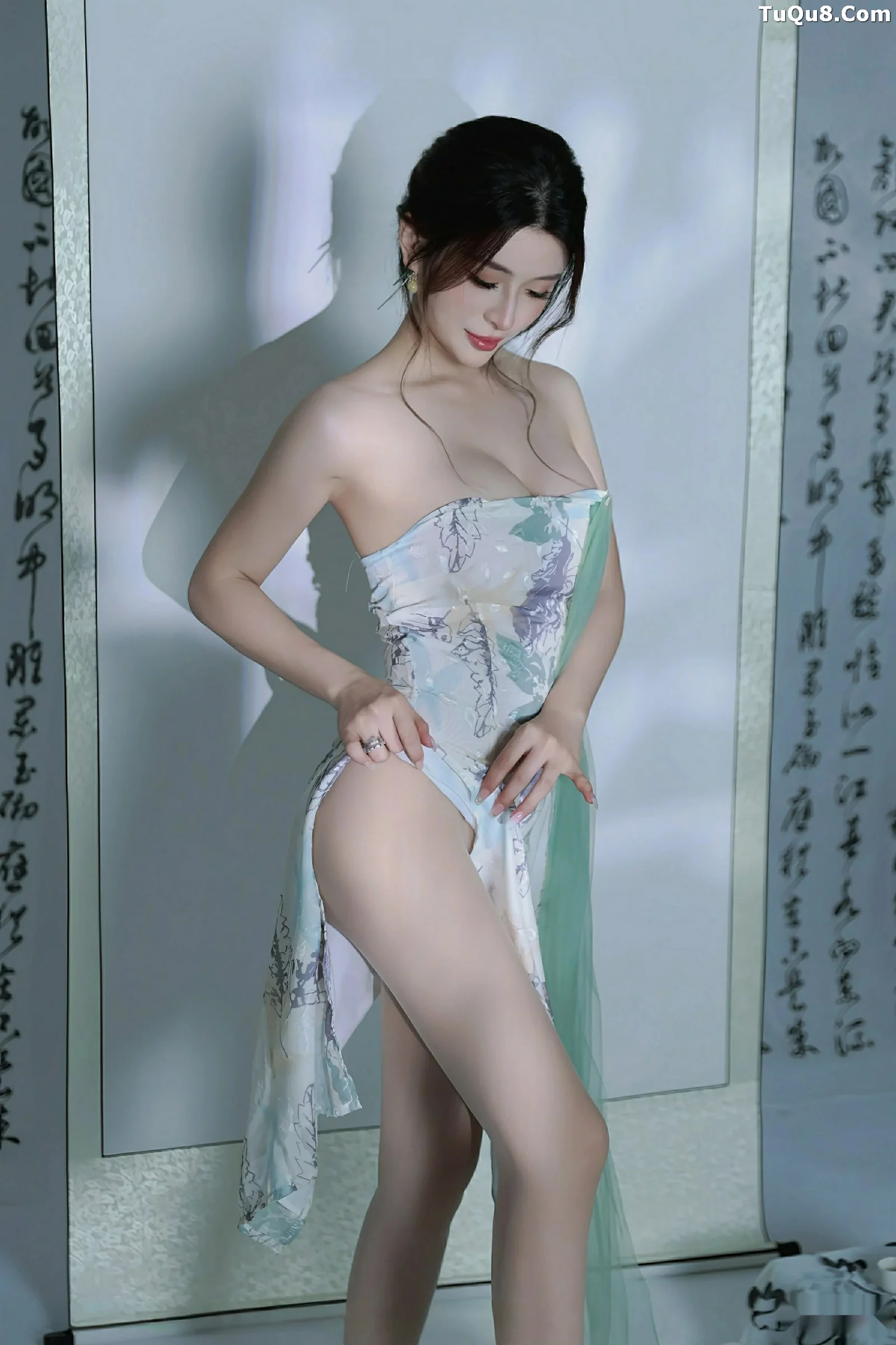 [秀人网] 2025.08.27 No.10694 阿依莎#[82P]-2