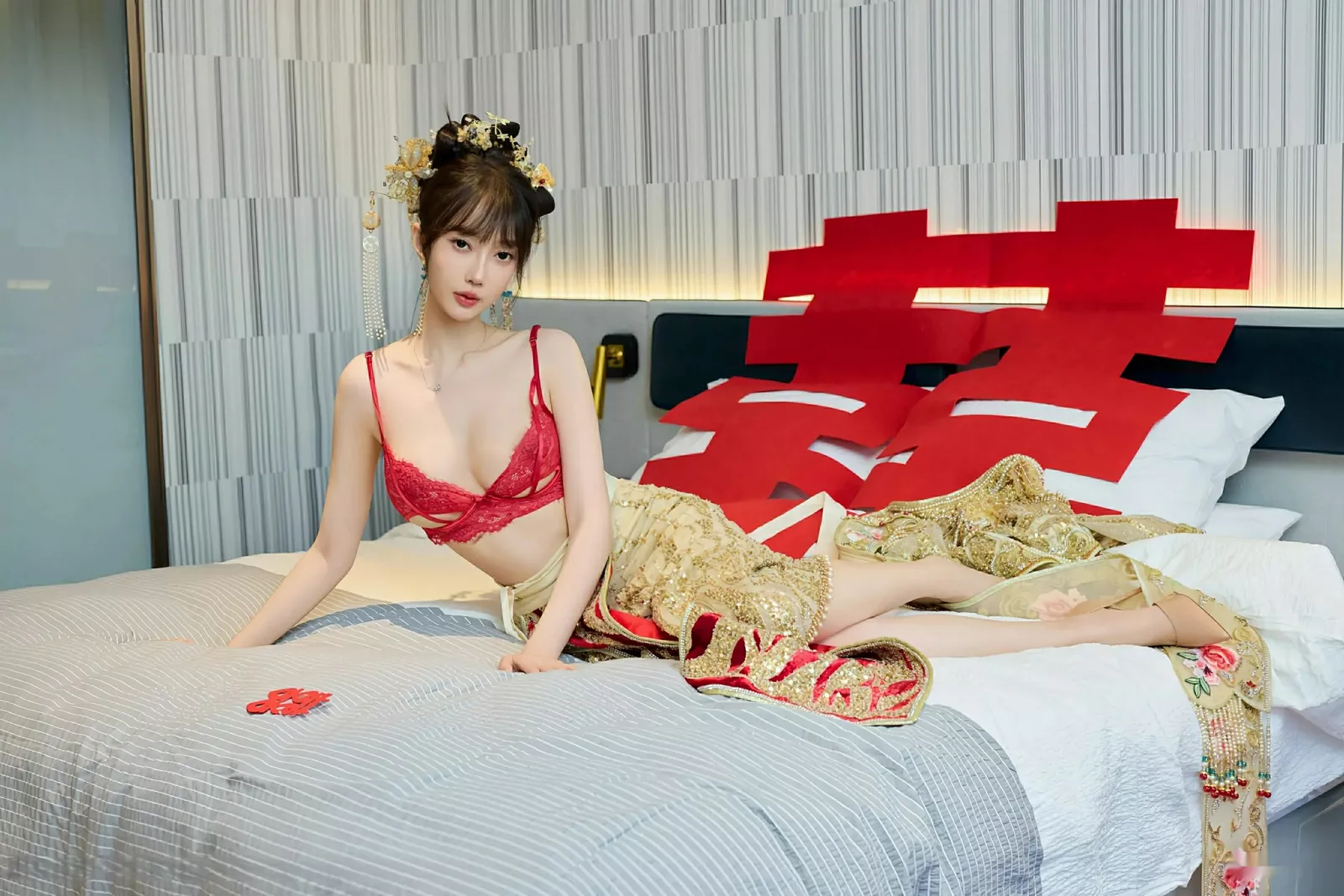 [秀人网] 2025.07.21 No.10567 玥儿玥#[72P]-1