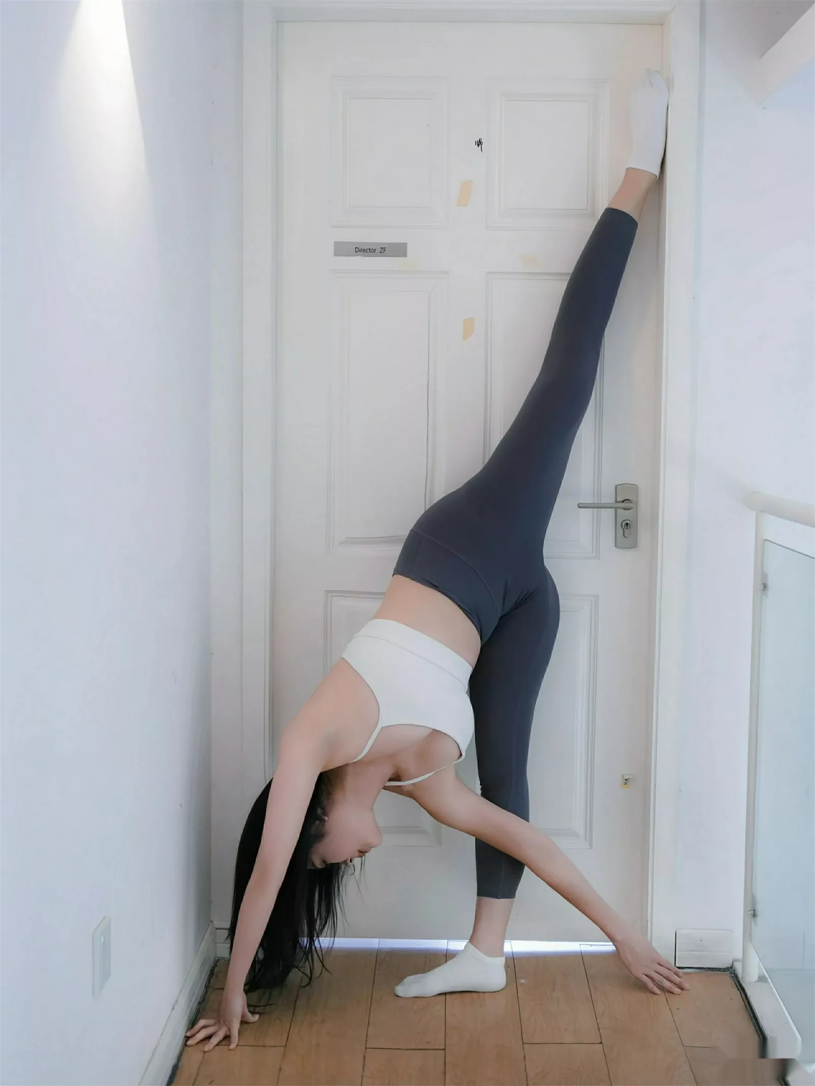 [秀人网] 2025.07.29 No.10595 玫瑰我爱你#[81P]-16