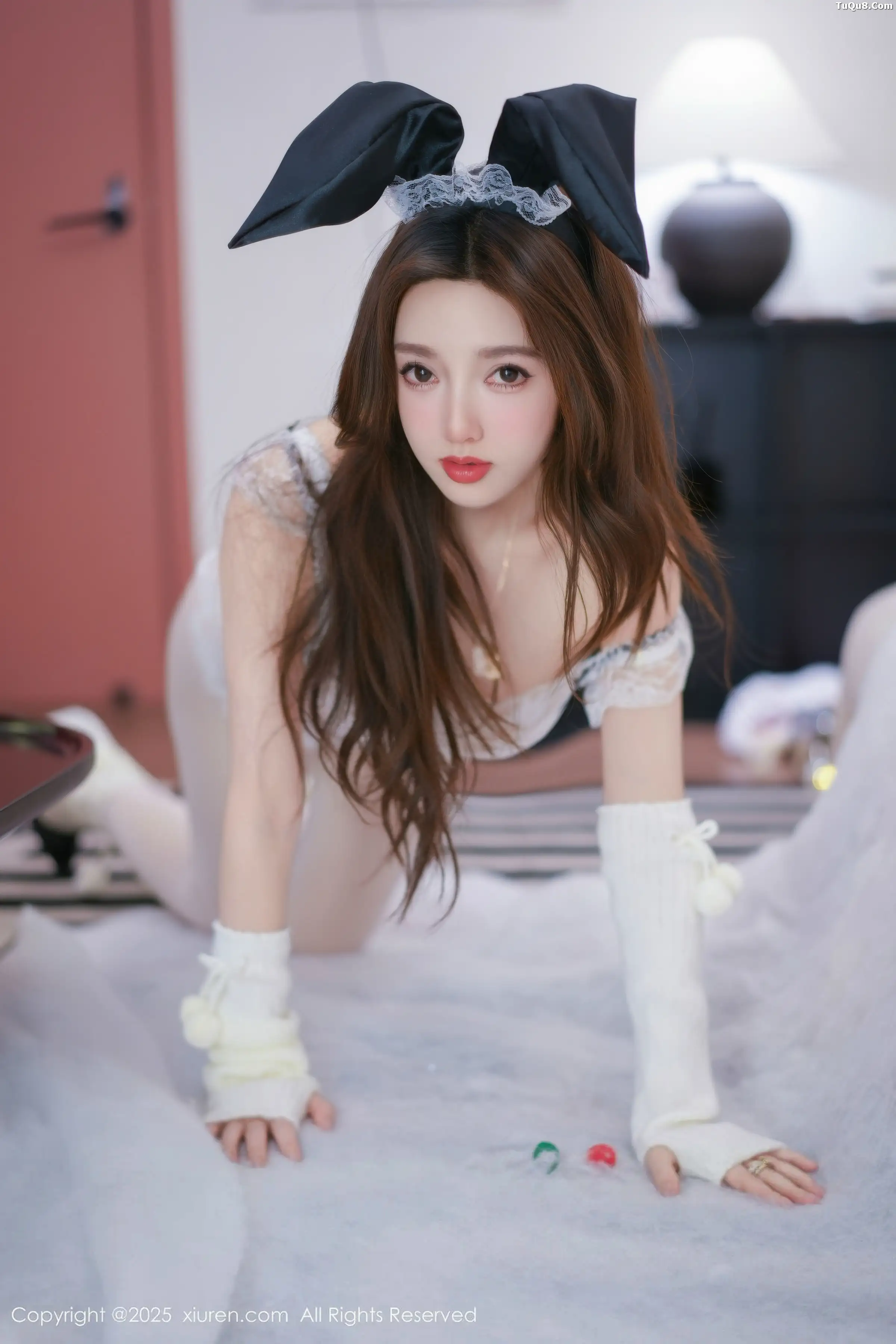 [秀人网] 2025.12.24 No.11152 Twins- 桃桃#[77P]-14