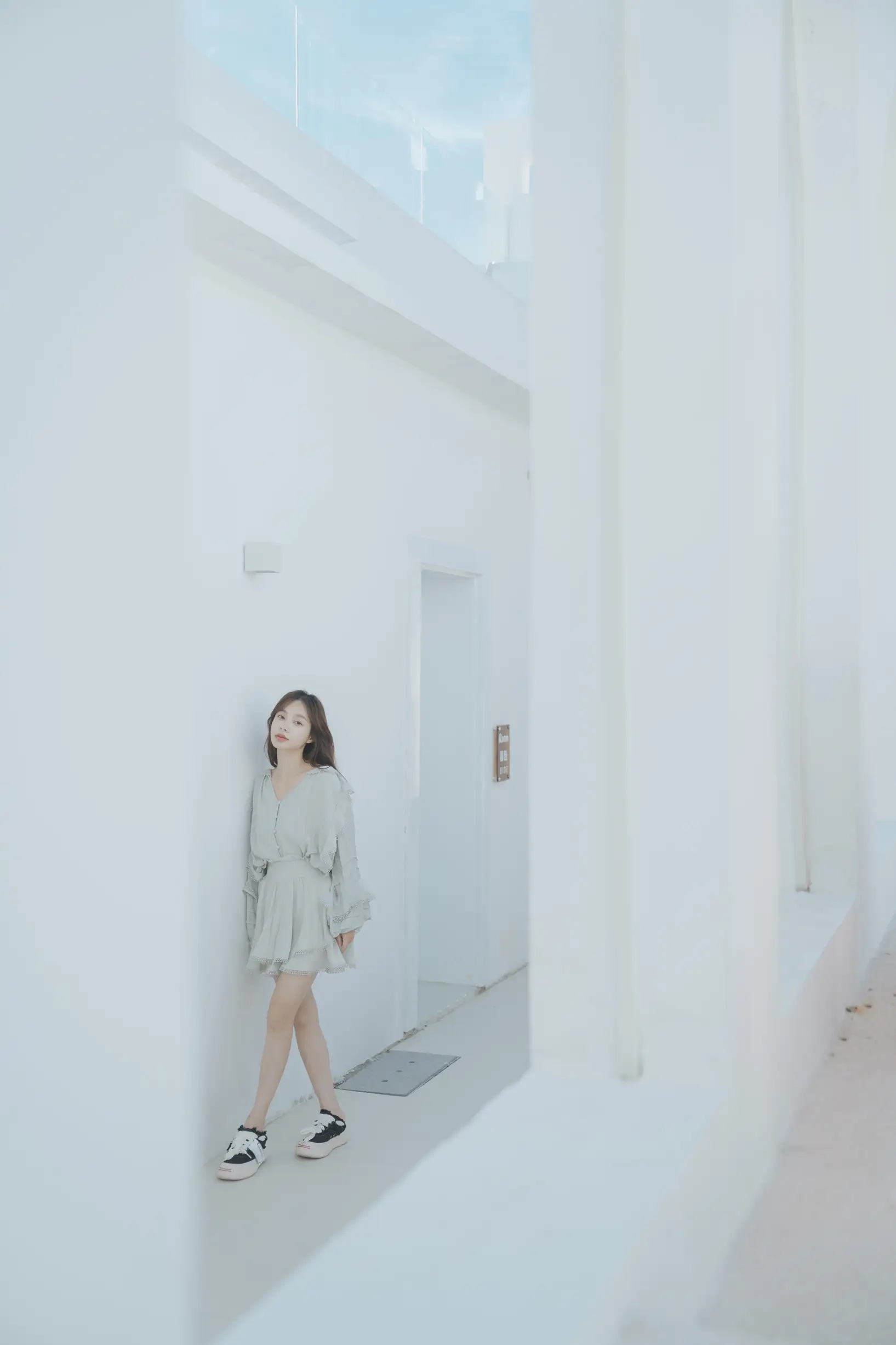 [艺图语] 2022.09.10 Vol.1913 – 北欧极简风格民宿写真 姝雯同学#[38P]-3