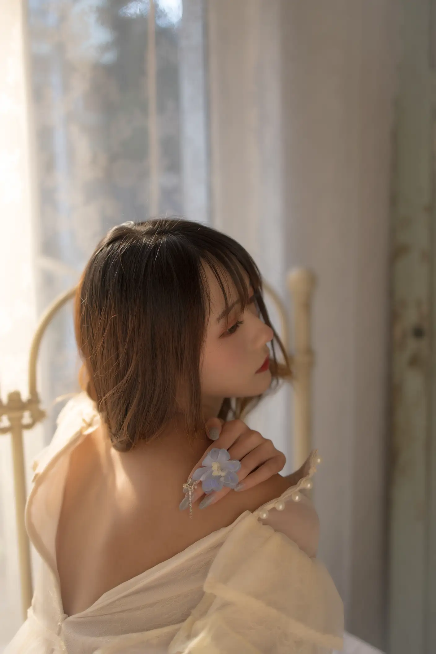 [艺图语] 2022.05.21 Vol.0947 – 蓝风铃 兔子Zzz不吃胡萝卜#[28P]-1