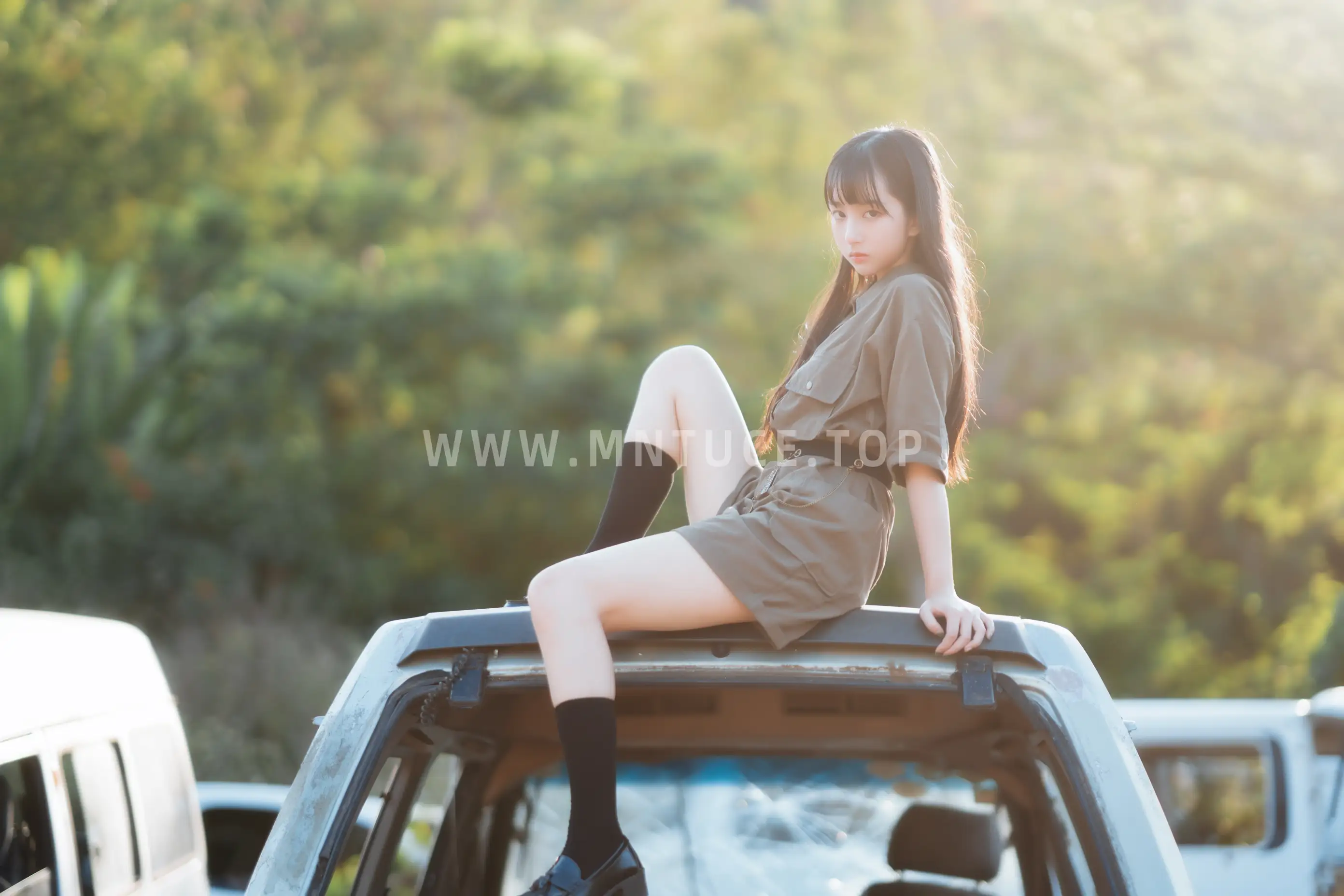 [艺图语] 2022.05.23 Vol.0959 – 废弃车场 鲁鲁羽落子#[31P]-14