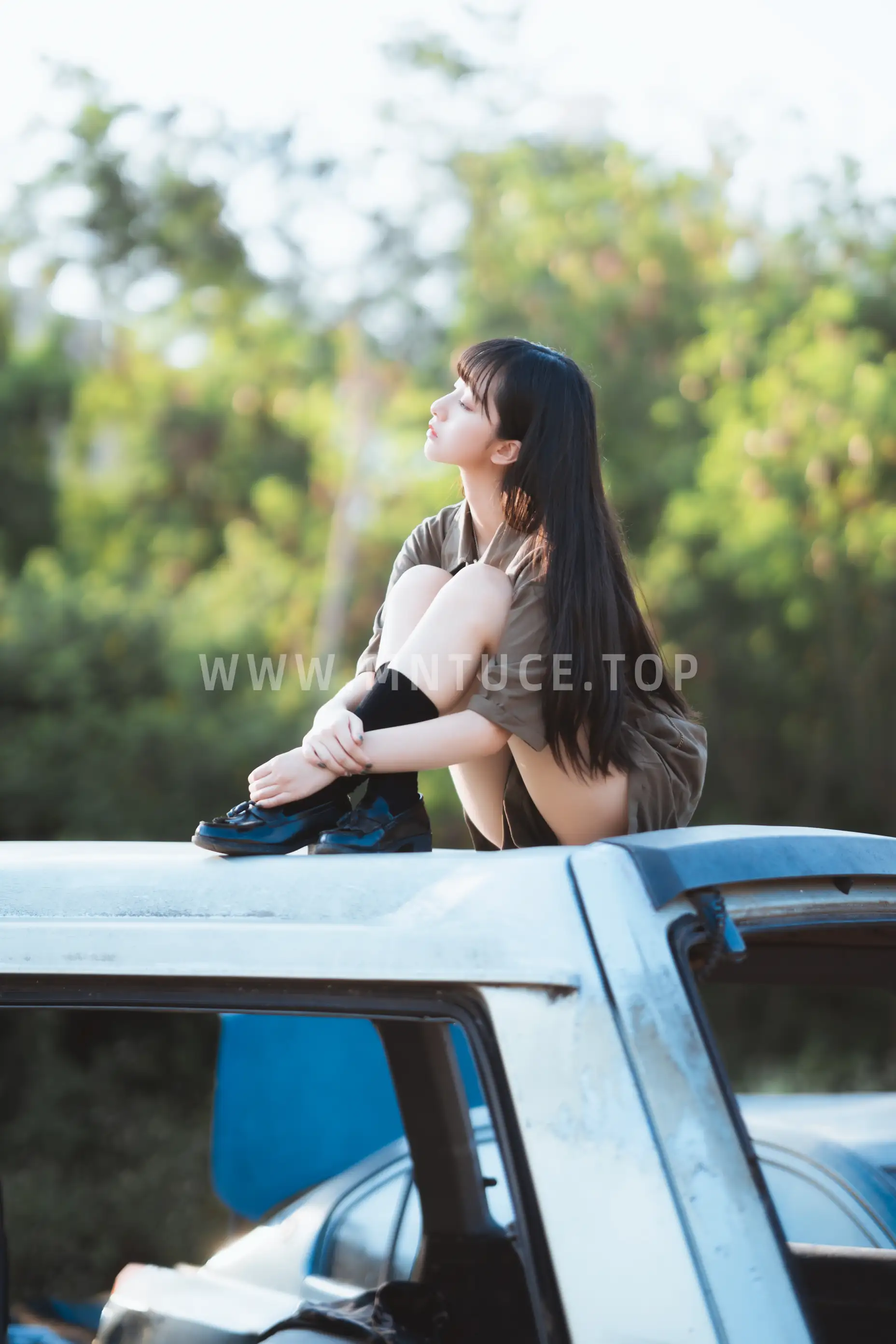 [艺图语] 2022.05.23 Vol.0959 – 废弃车场 鲁鲁羽落子#[31P]-10